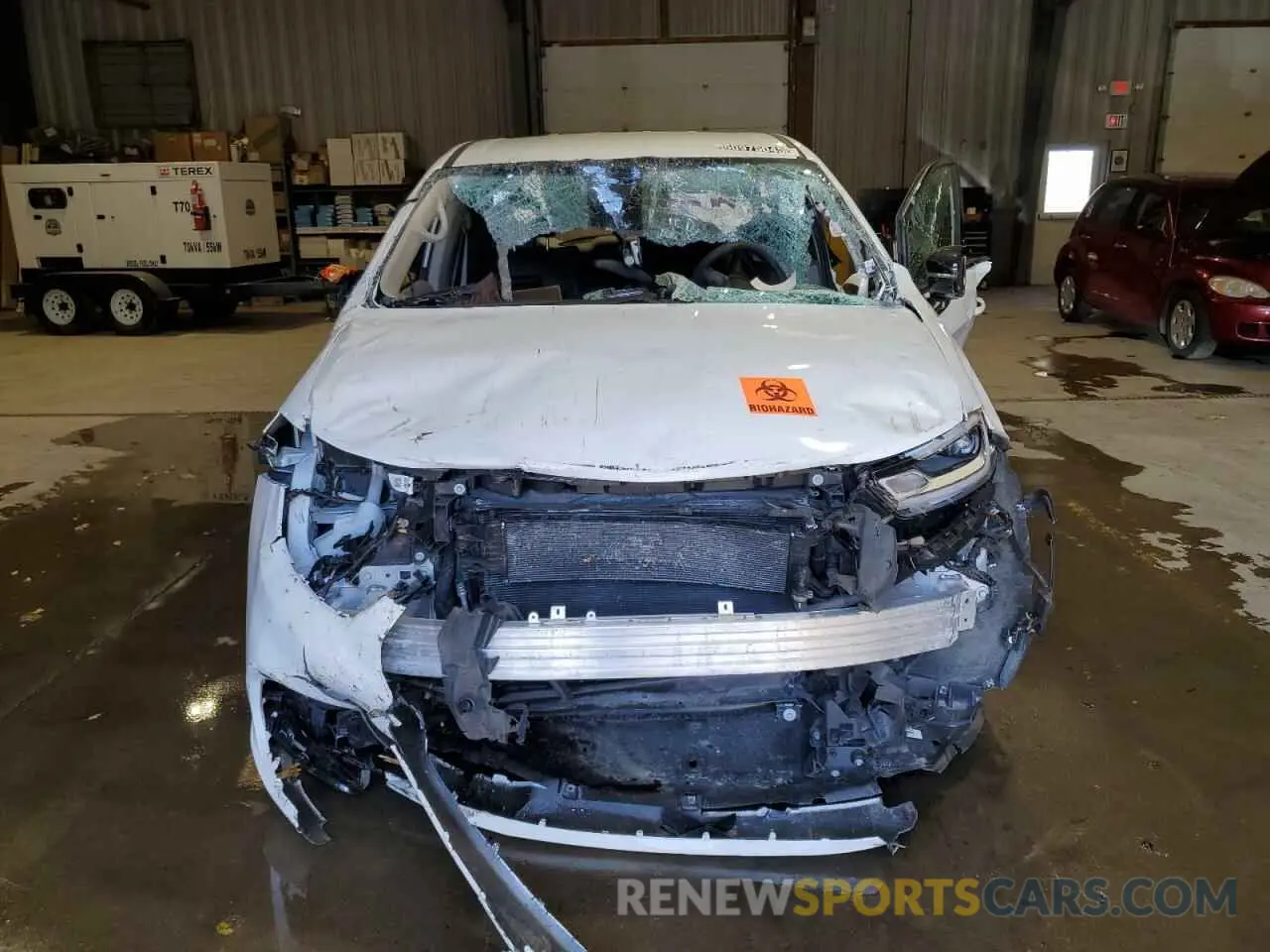 5 Photograph of a damaged car 2C4RC1S7XRR118204 CHRYSLER PACIFICA 2024