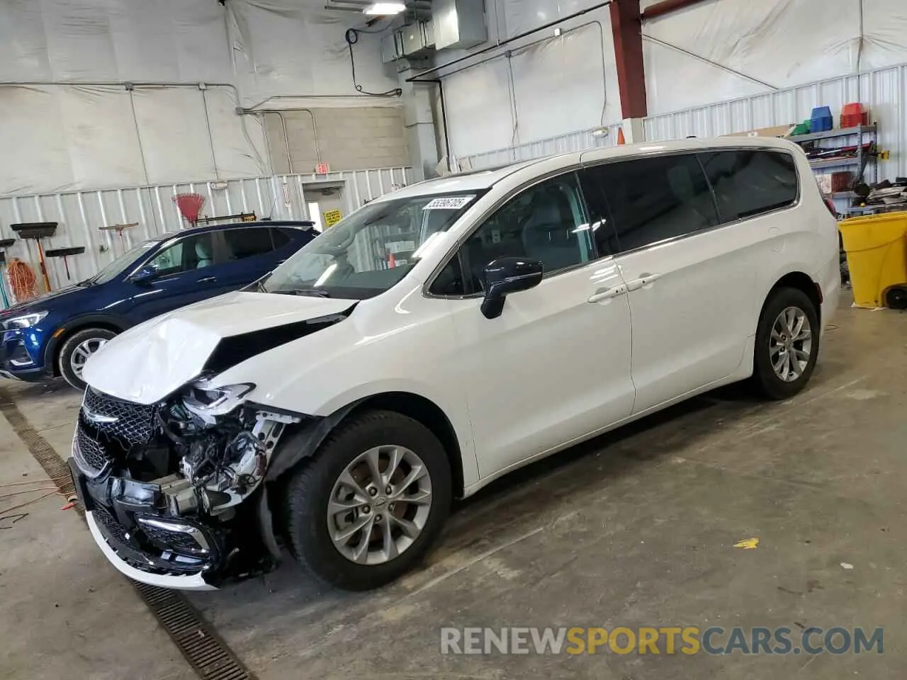 1 Photograph of a damaged car 2C4RC3BG6RR193803 CHRYSLER PACIFICA 2024