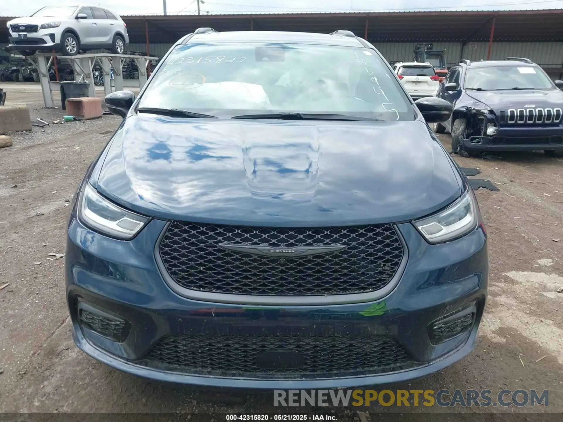 12 Photograph of a damaged car 2C4RC3BG8RR185945 CHRYSLER PACIFICA 2024