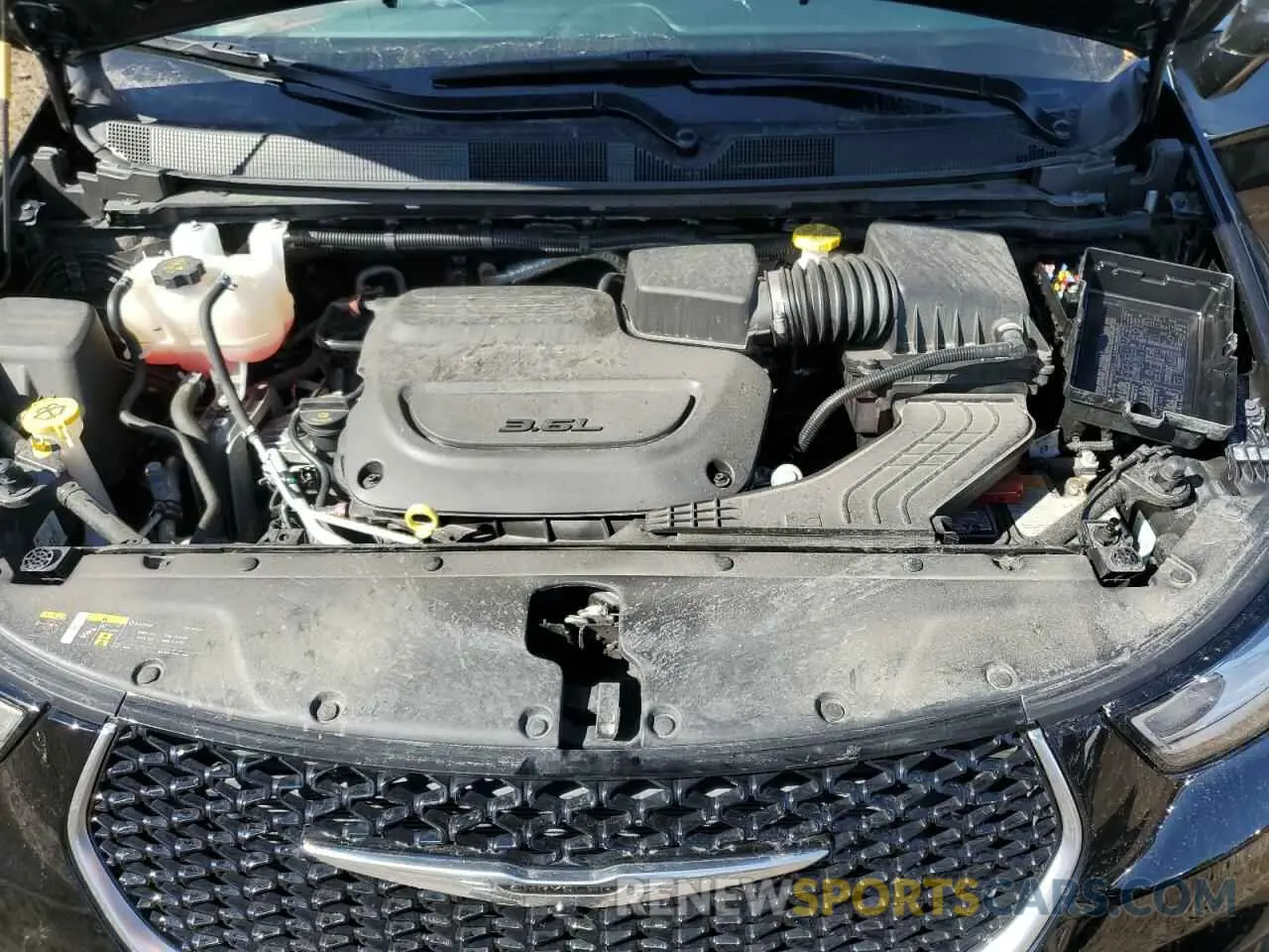 12 Photograph of a damaged car 2C4RC3PG0RR131239 CHRYSLER PACIFICA 2024