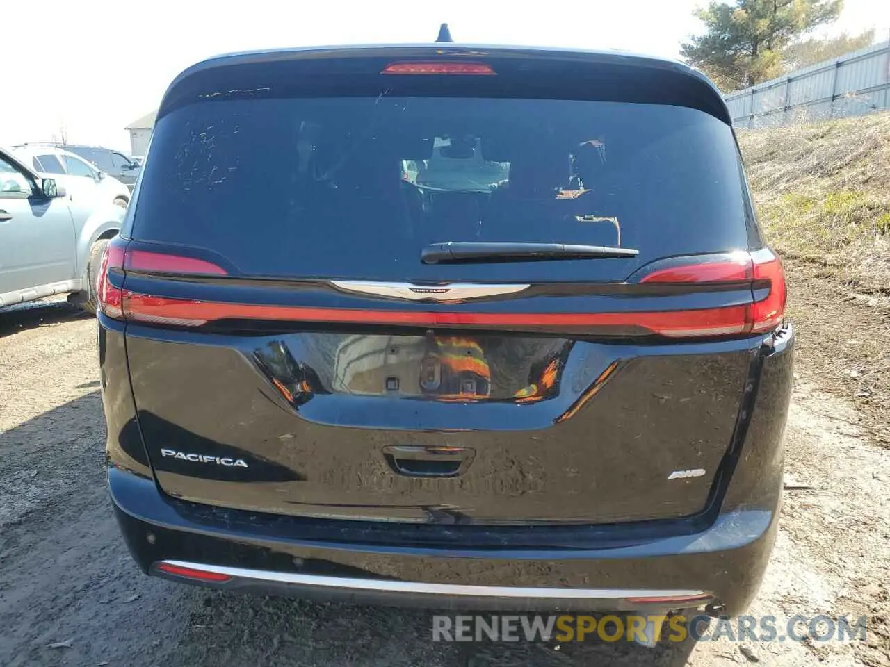 6 Photograph of a damaged car 2C4RC3PG0RR131239 CHRYSLER PACIFICA 2024