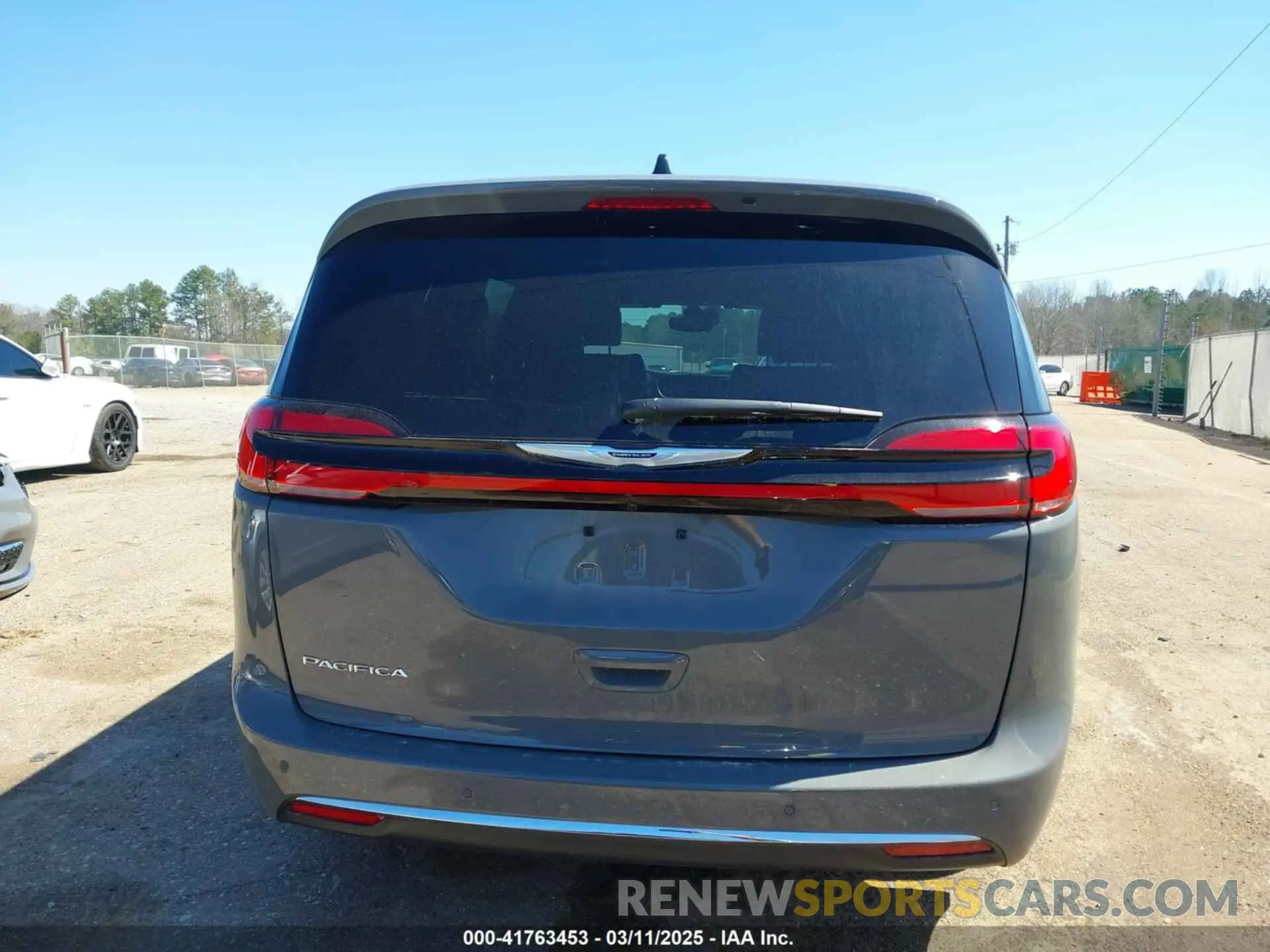 17 Photograph of a damaged car 2C4RC1BG0SR541282 CHRYSLER PACIFICA 2025