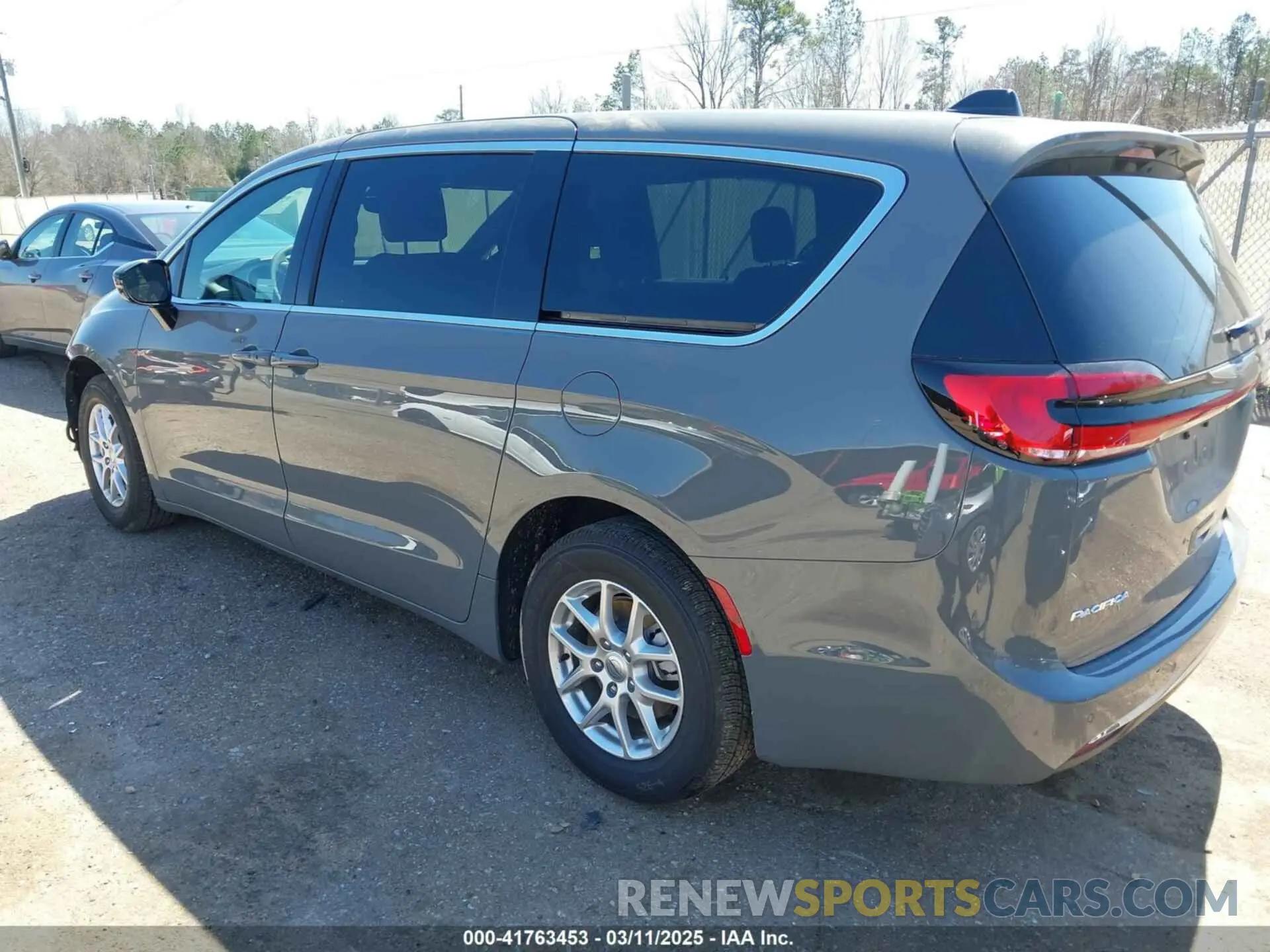 3 Photograph of a damaged car 2C4RC1BG0SR541282 CHRYSLER PACIFICA 2025