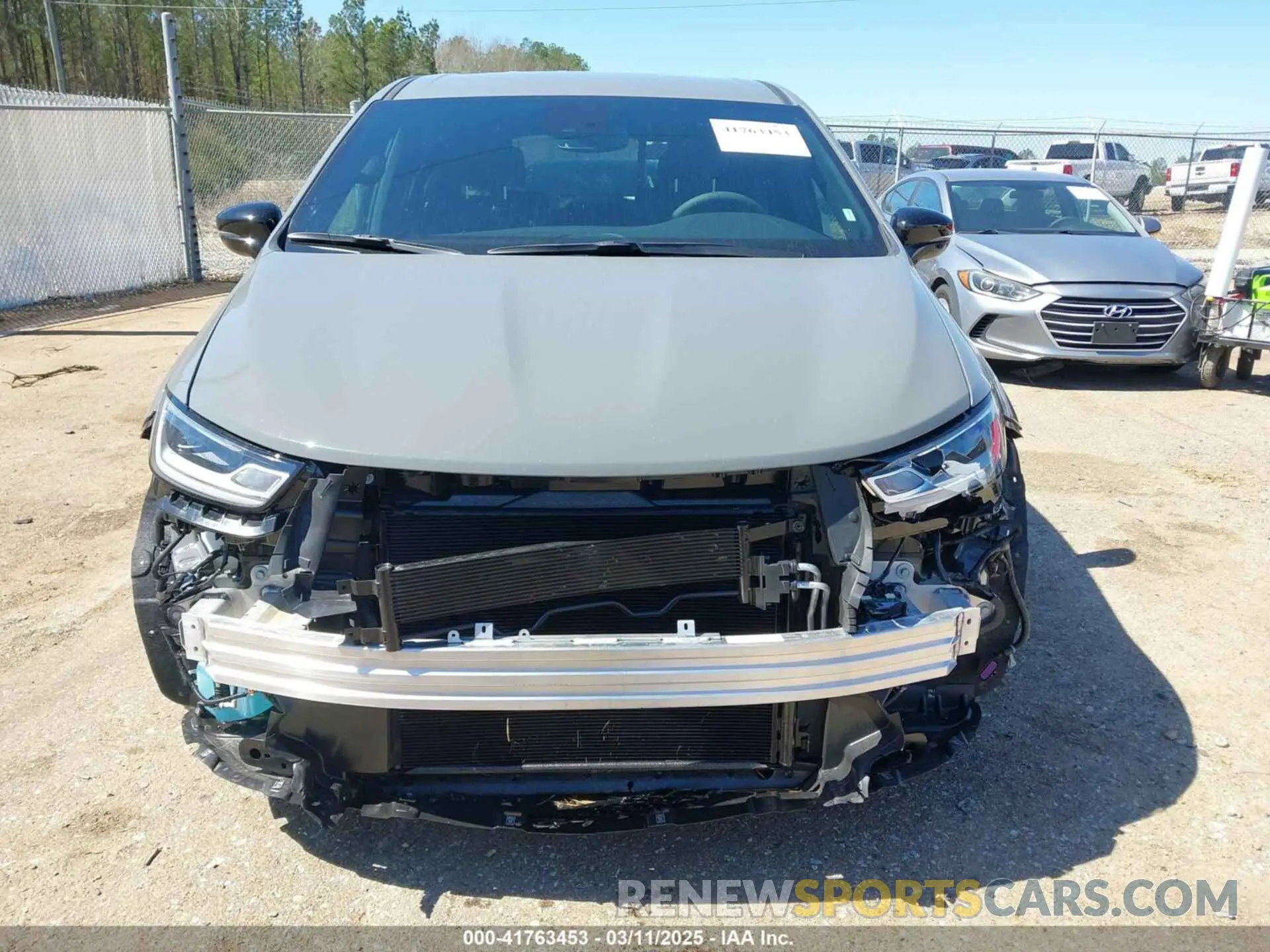 6 Photograph of a damaged car 2C4RC1BG0SR541282 CHRYSLER PACIFICA 2025