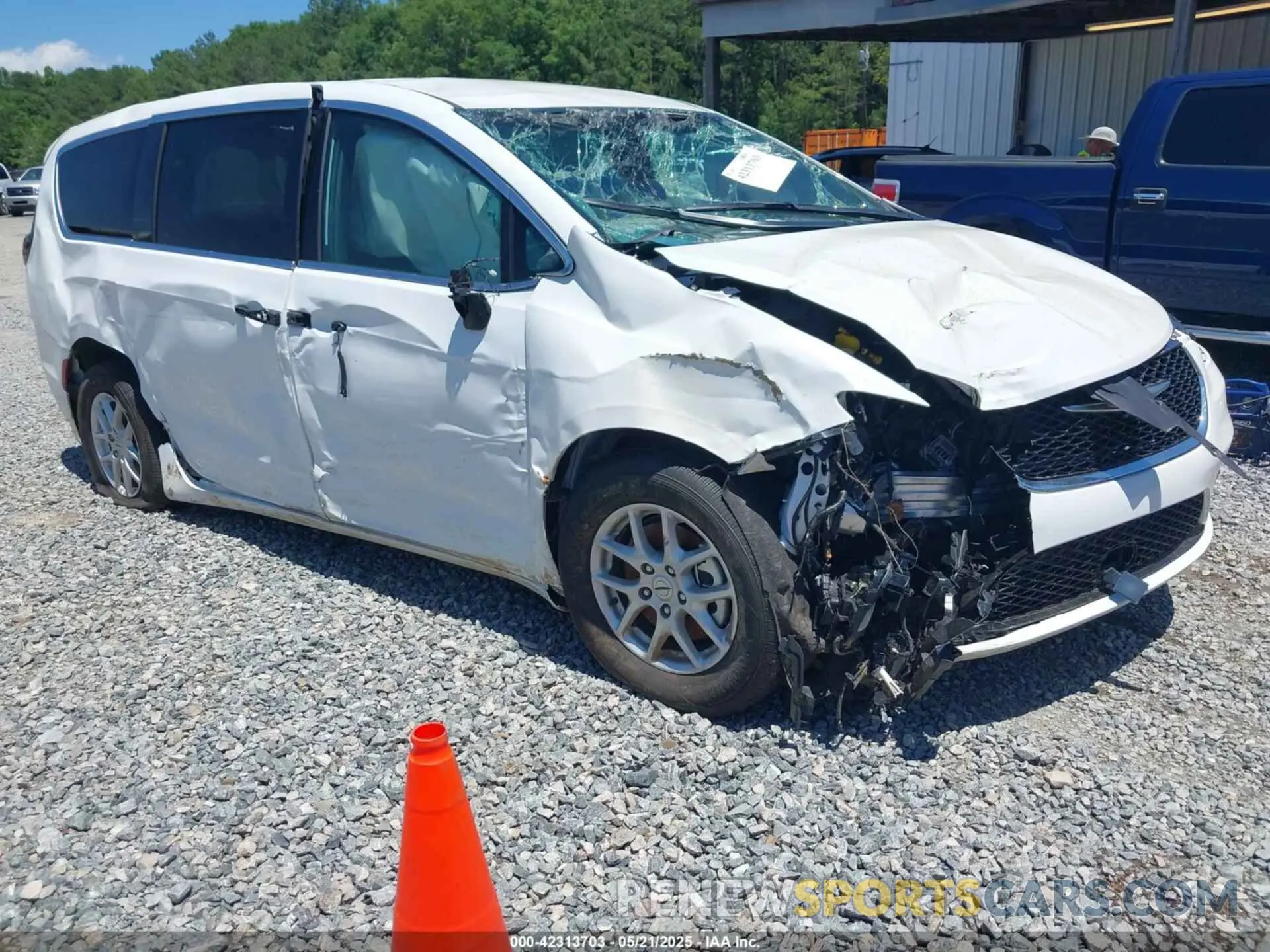 1 Photograph of a damaged car 2C4RC1BG1SR505889 CHRYSLER PACIFICA 2025