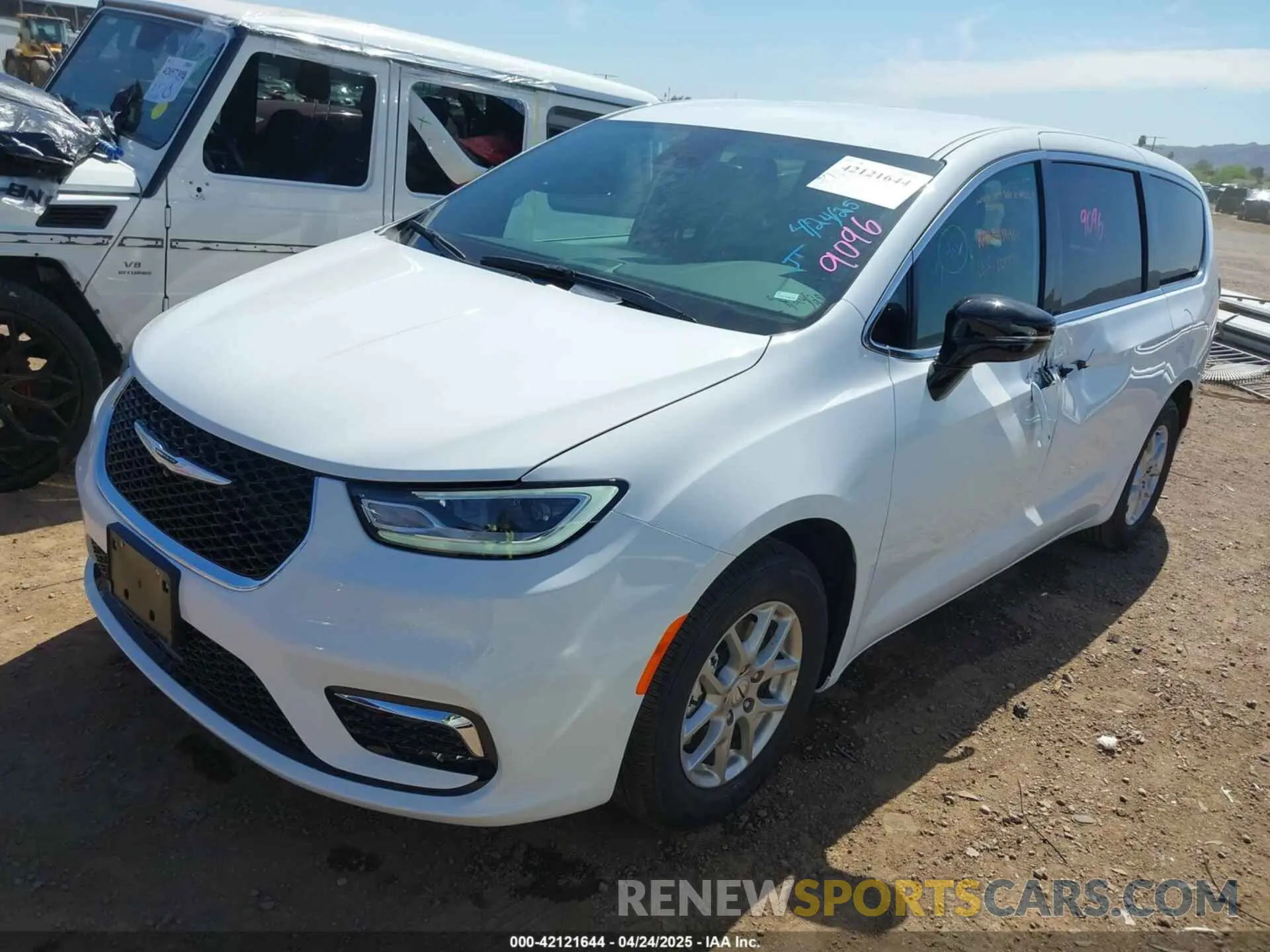 2 Photograph of a damaged car 2C4RC1BG3SR554379 CHRYSLER PACIFICA 2025