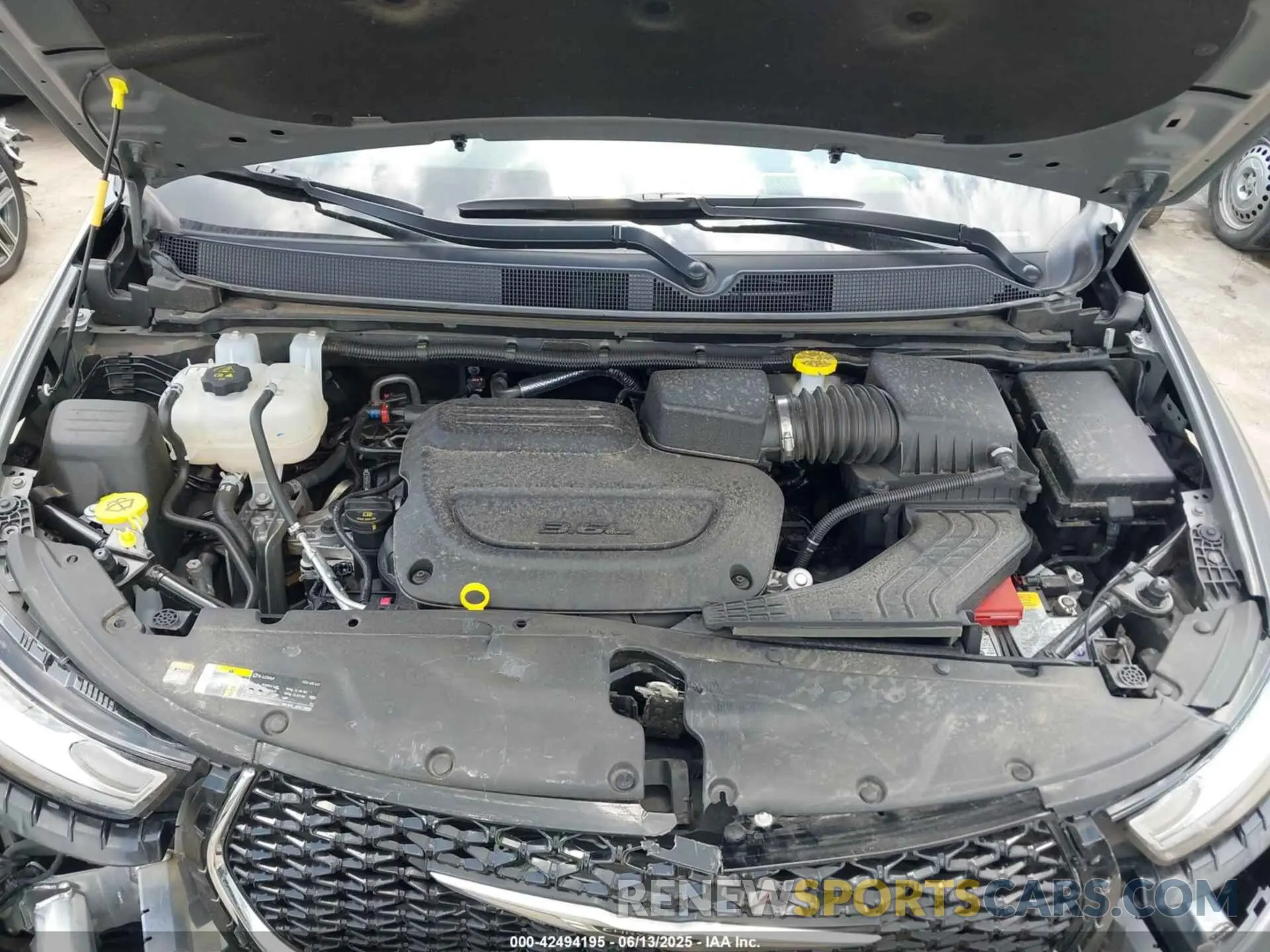 10 Photograph of a damaged car 2C4RC1BG6SR530951 CHRYSLER PACIFICA 2025