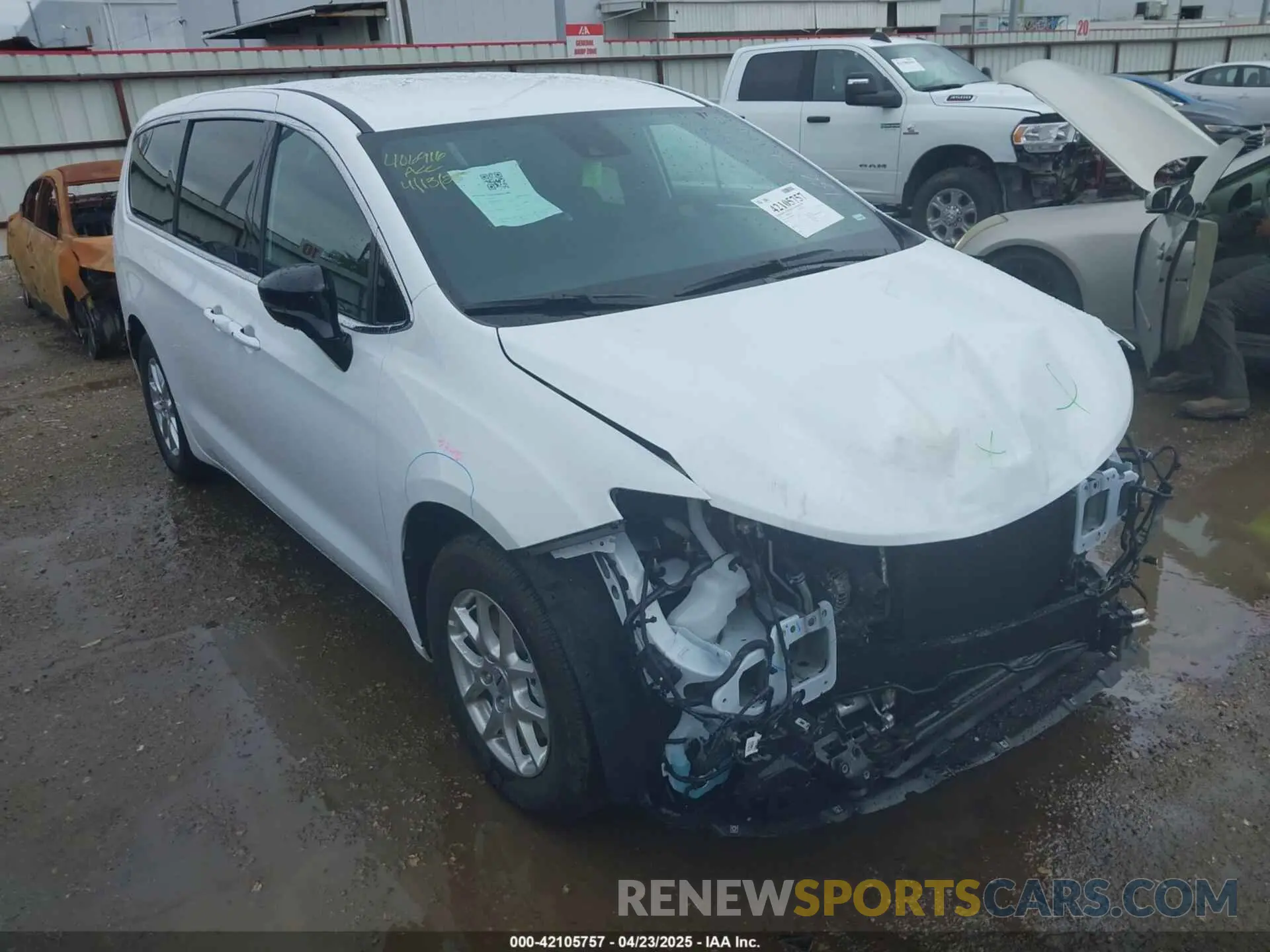 1 Photograph of a damaged car 2C4RC1BG6SR532473 CHRYSLER PACIFICA 2025