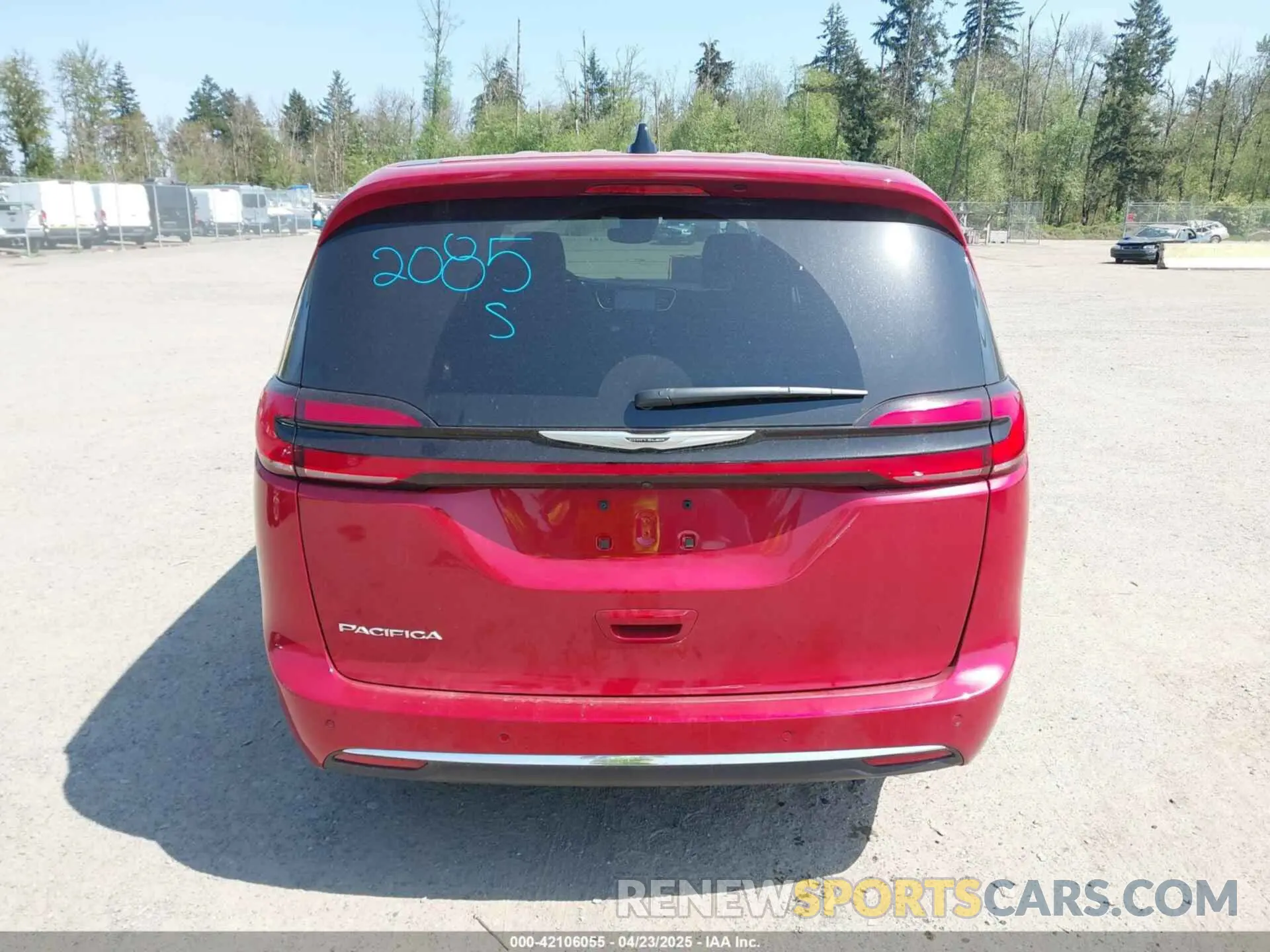 16 Photograph of a damaged car 2C4RC1BG6SR554960 CHRYSLER PACIFICA 2025