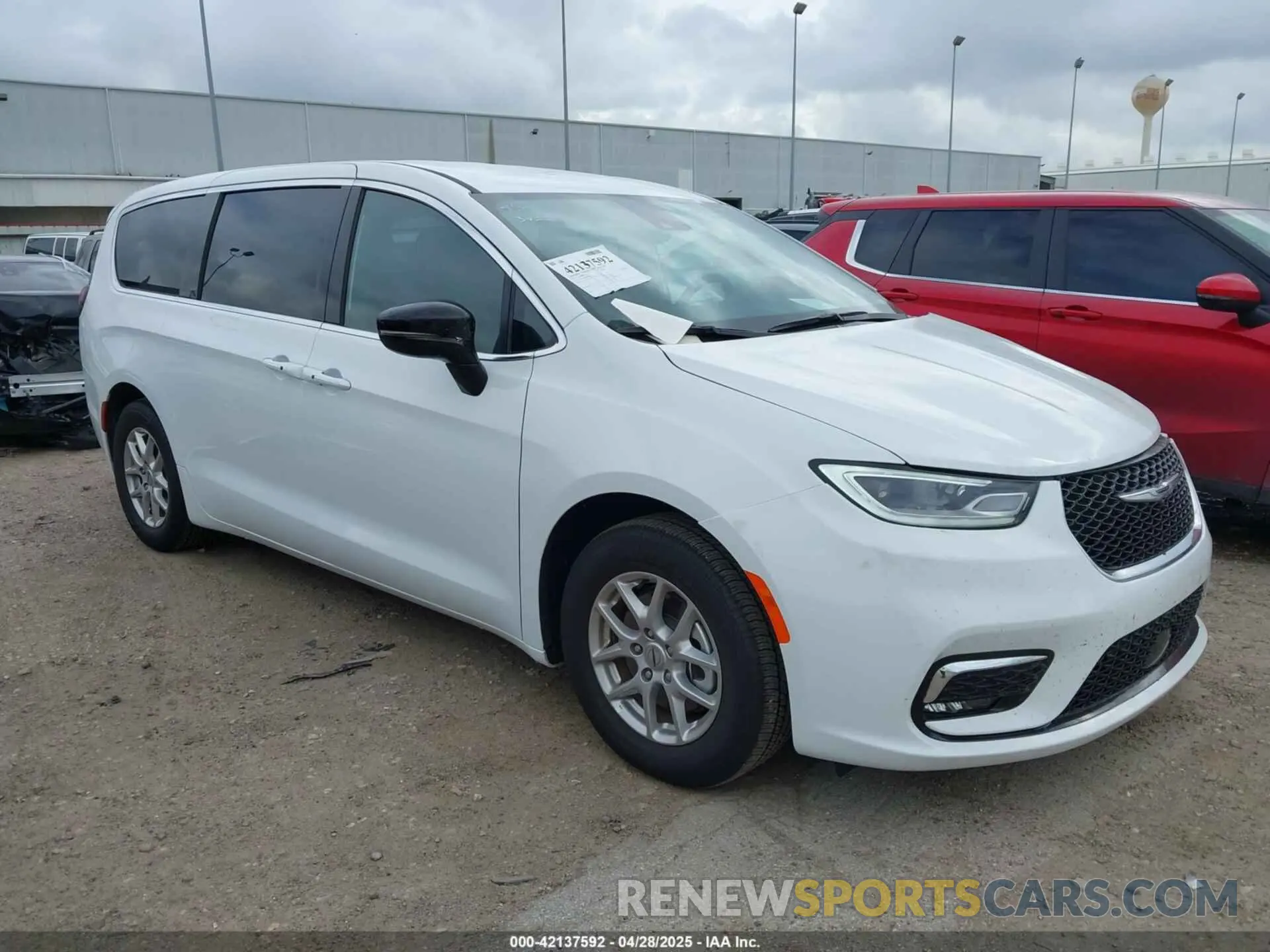 1 Photograph of a damaged car 2C4RC1BG7SR530912 CHRYSLER PACIFICA 2025