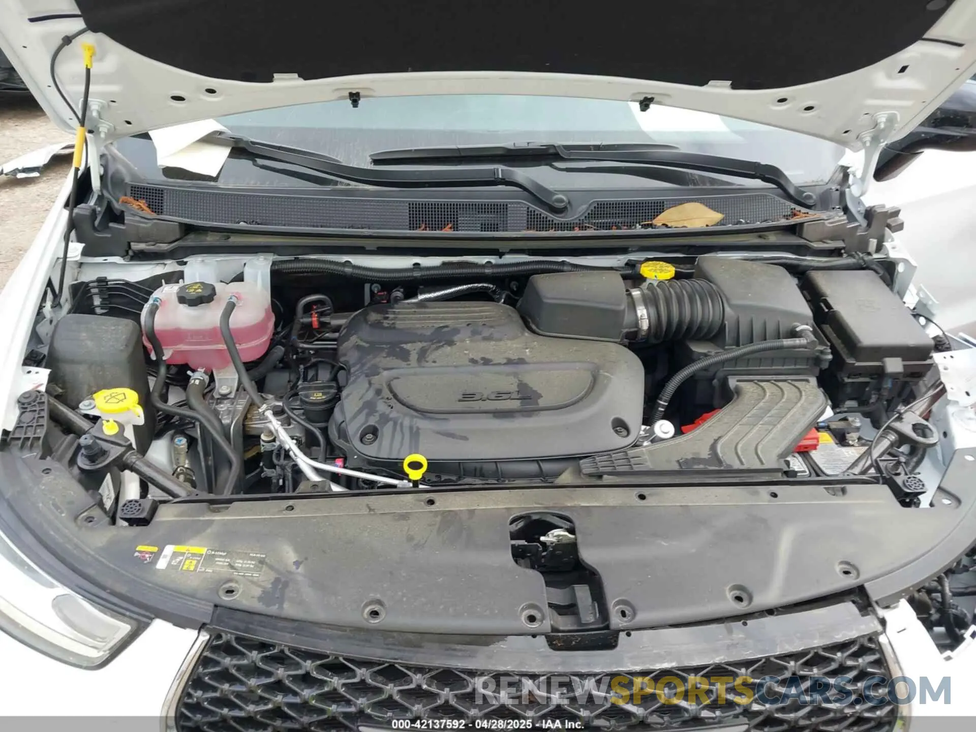 10 Photograph of a damaged car 2C4RC1BG7SR530912 CHRYSLER PACIFICA 2025