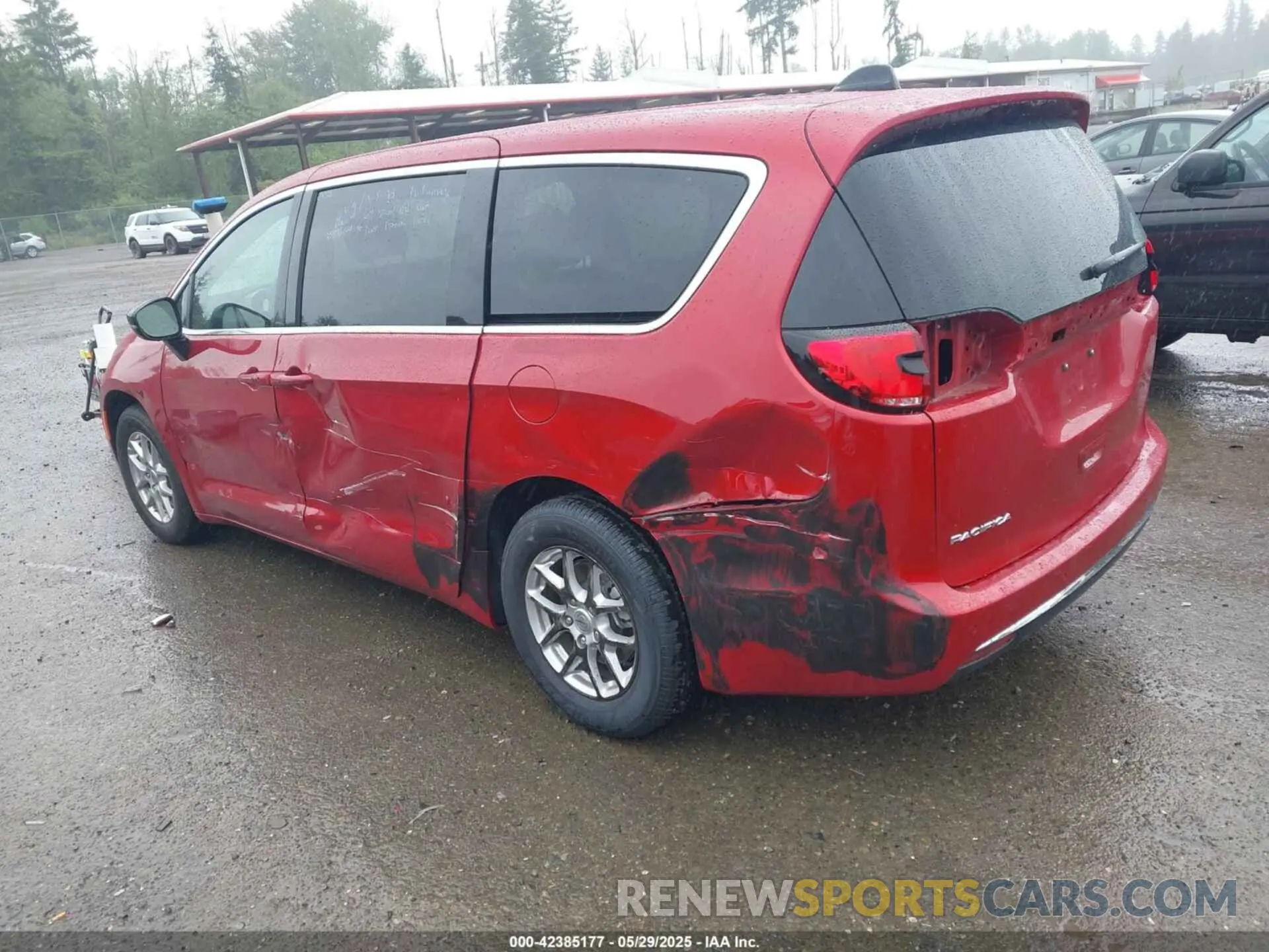 3 Photograph of a damaged car 2C4RC1BG9SR530006 CHRYSLER PACIFICA 2025