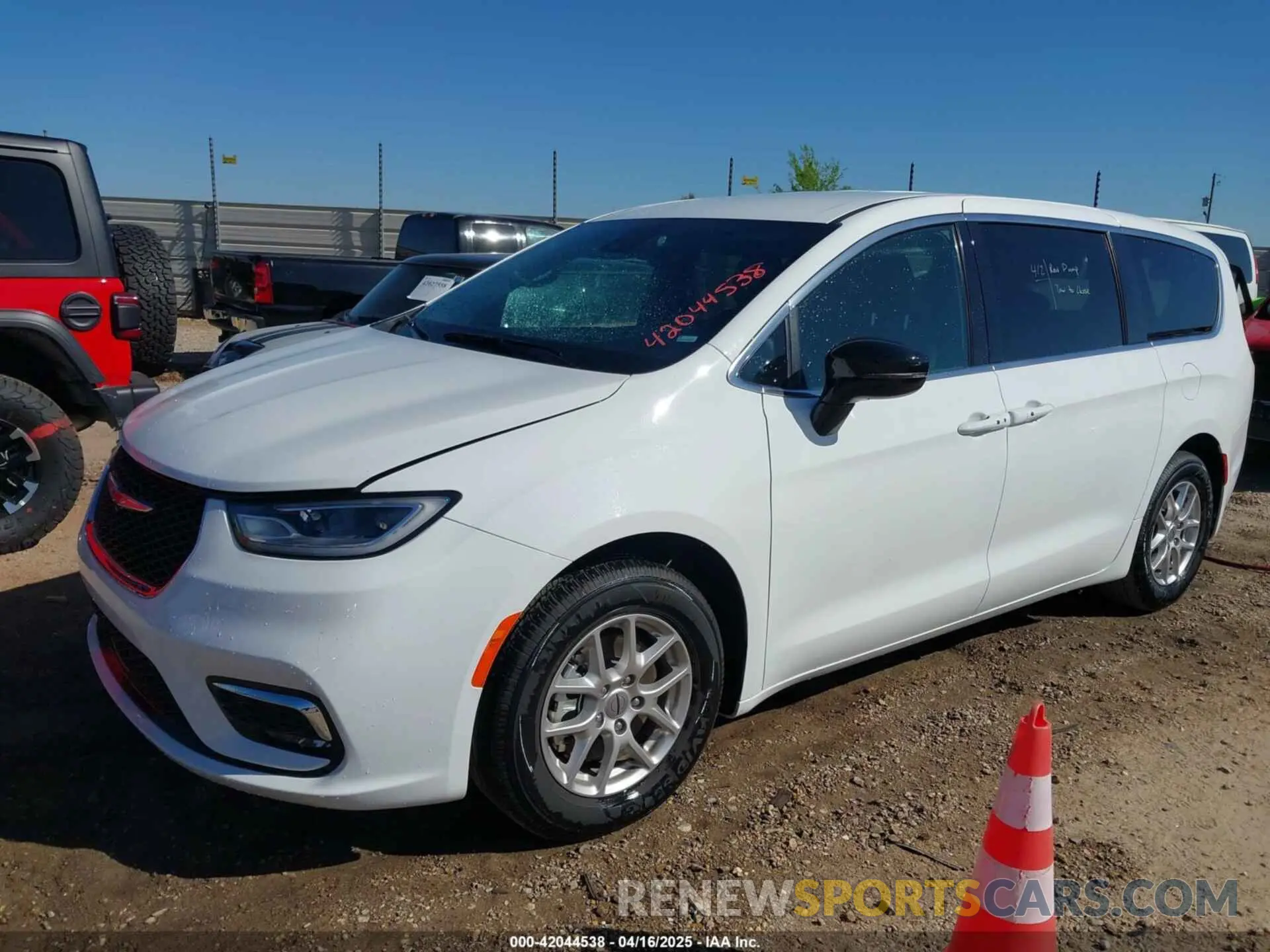 2 Photograph of a damaged car 2C4RC1BG9SR531589 CHRYSLER PACIFICA 2025