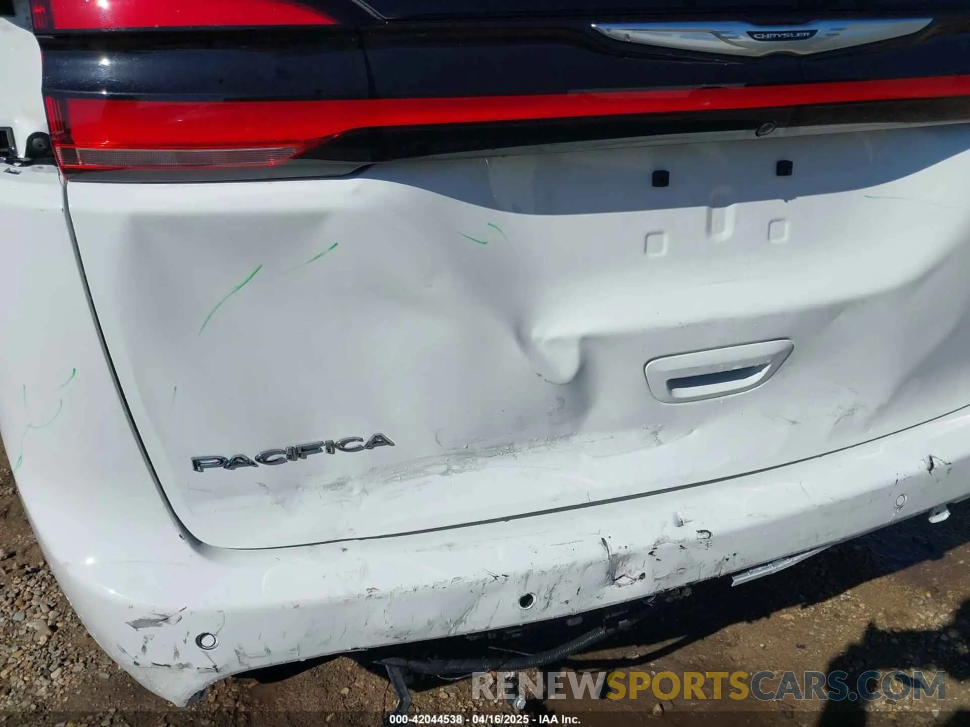 6 Photograph of a damaged car 2C4RC1BG9SR531589 CHRYSLER PACIFICA 2025
