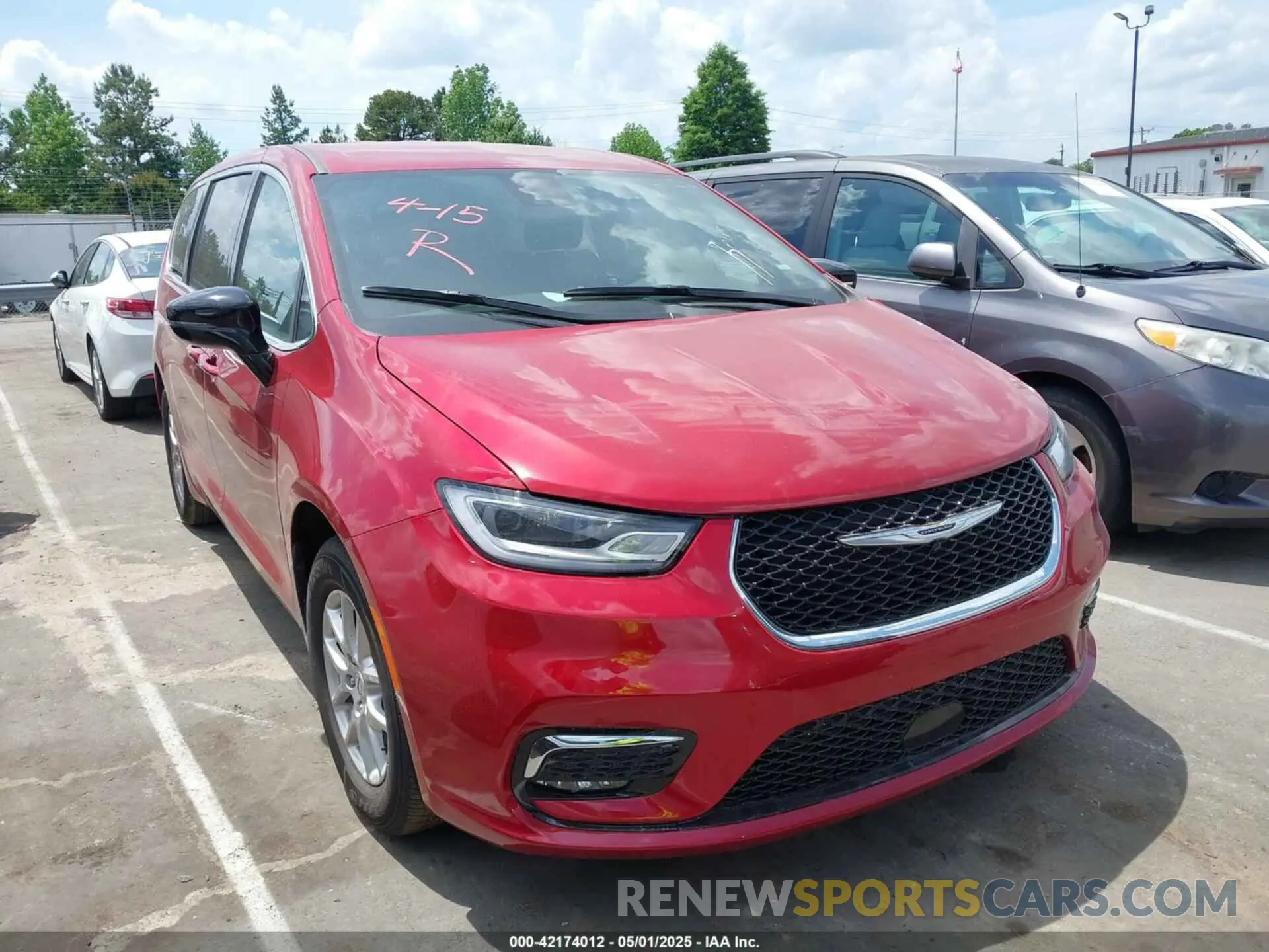 1 Photograph of a damaged car 2C4RC1BG9SR554080 CHRYSLER PACIFICA 2025