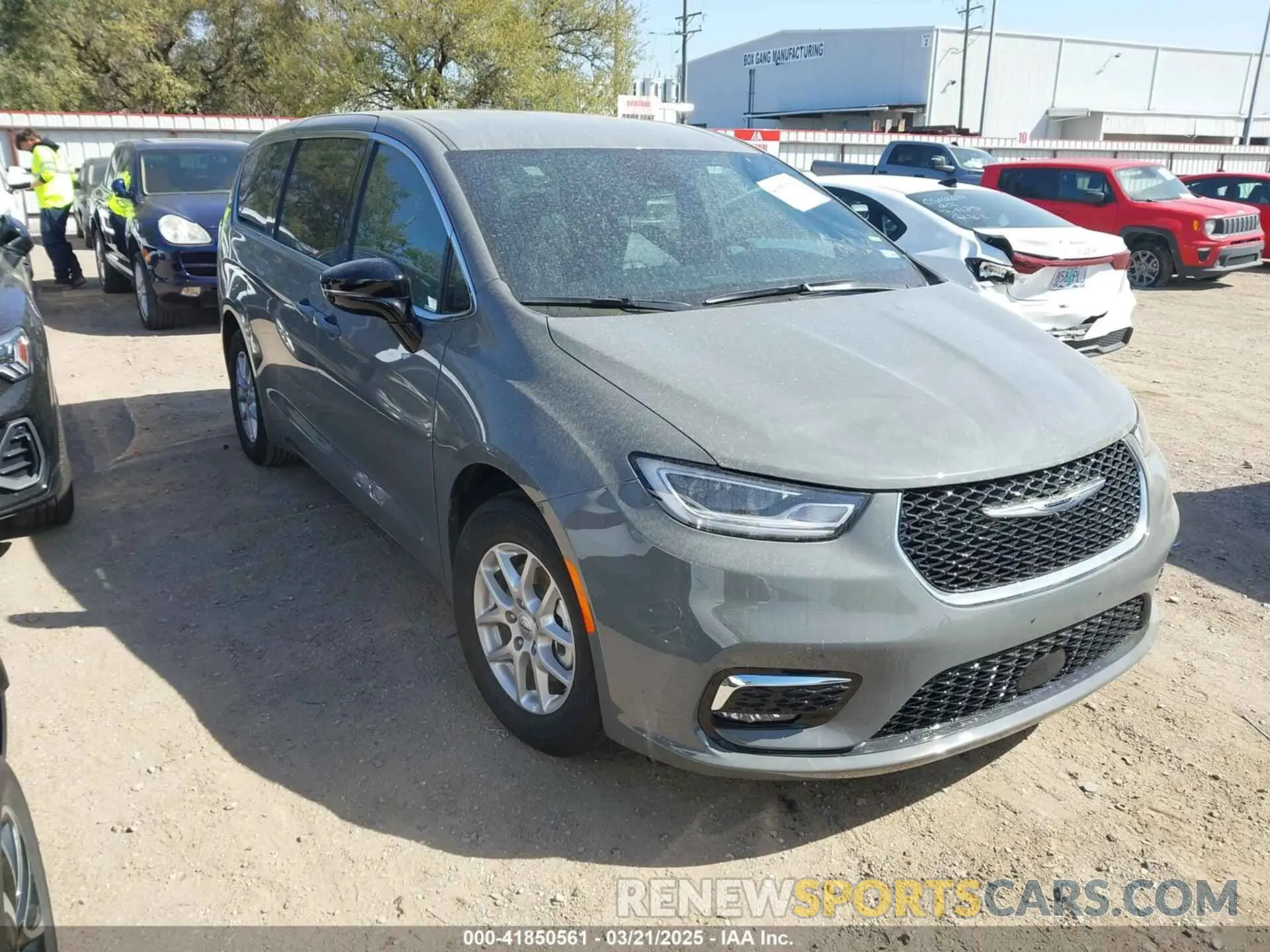 1 Photograph of a damaged car 2C4RC1BGXSR520567 CHRYSLER PACIFICA 2025