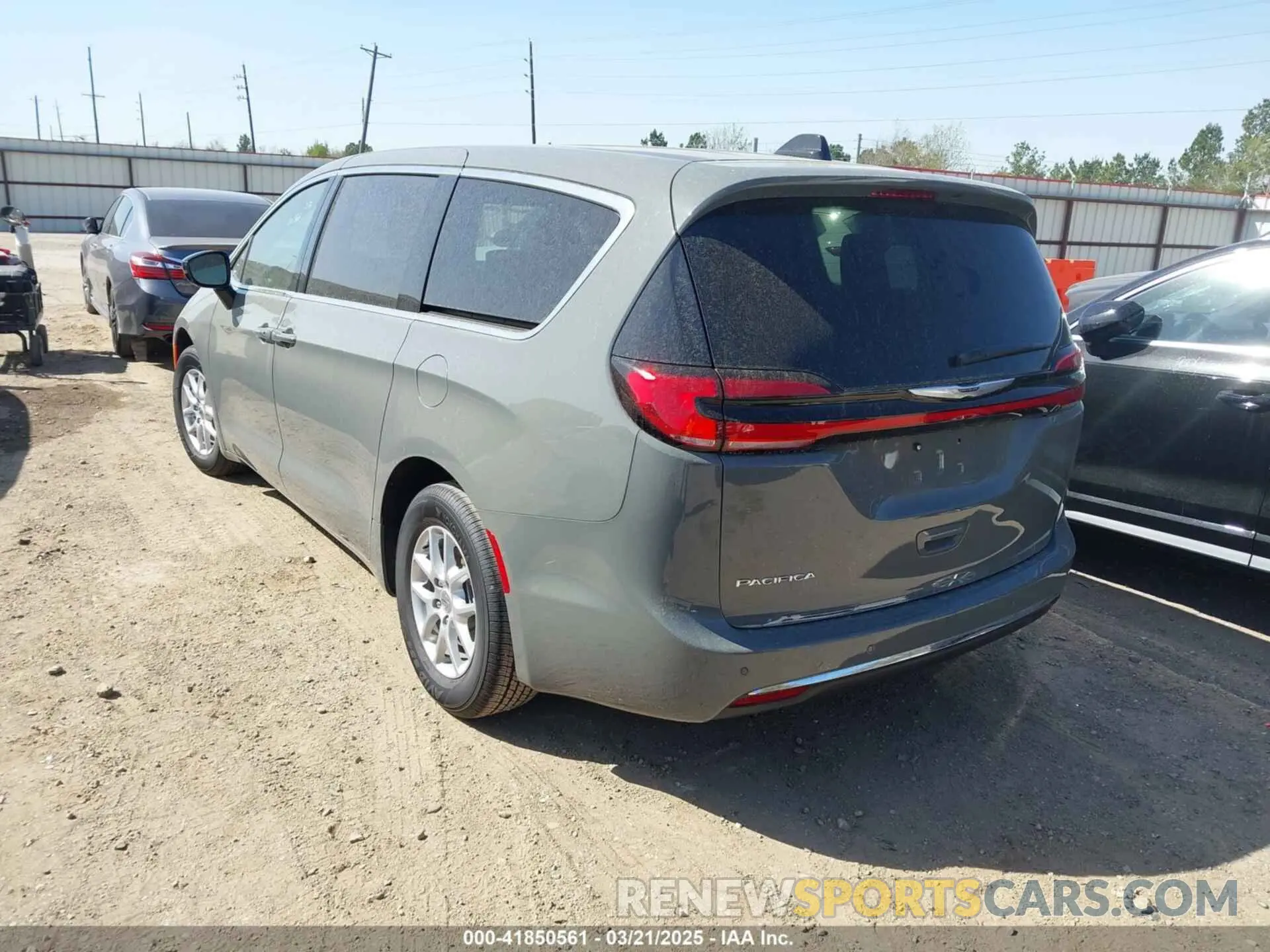 3 Photograph of a damaged car 2C4RC1BGXSR520567 CHRYSLER PACIFICA 2025