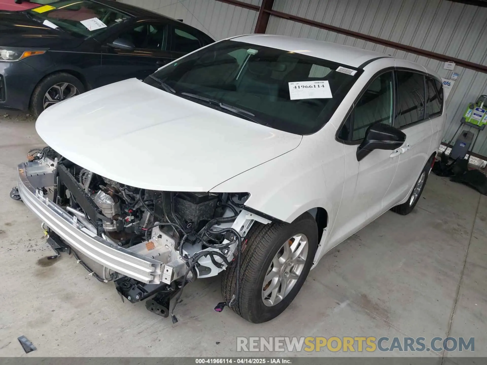 2 Photograph of a damaged car 2C4RC1BGXSR521900 CHRYSLER PACIFICA 2025