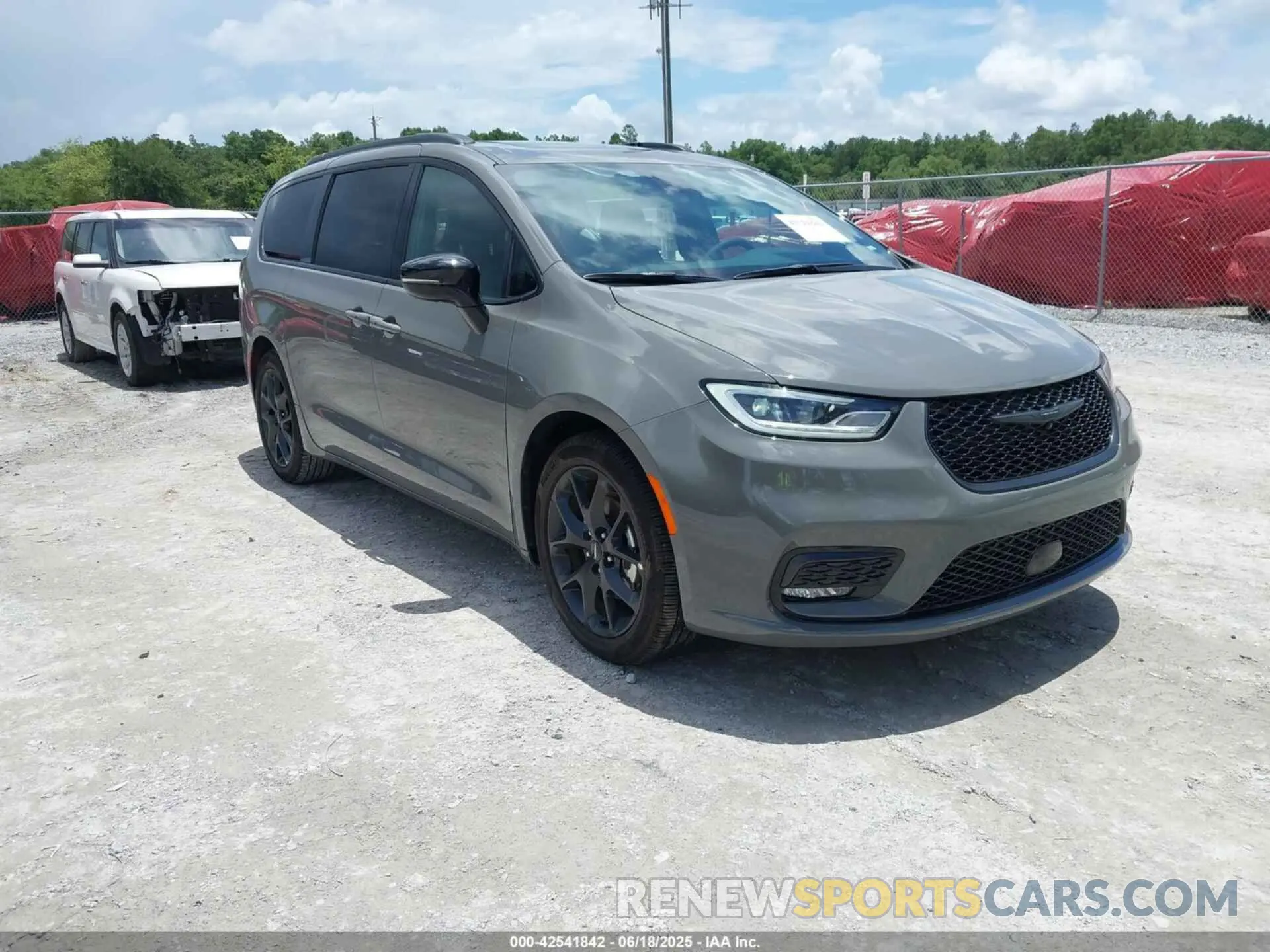 1 Photograph of a damaged car 2C4RC1GG0SR518187 CHRYSLER PACIFICA 2025