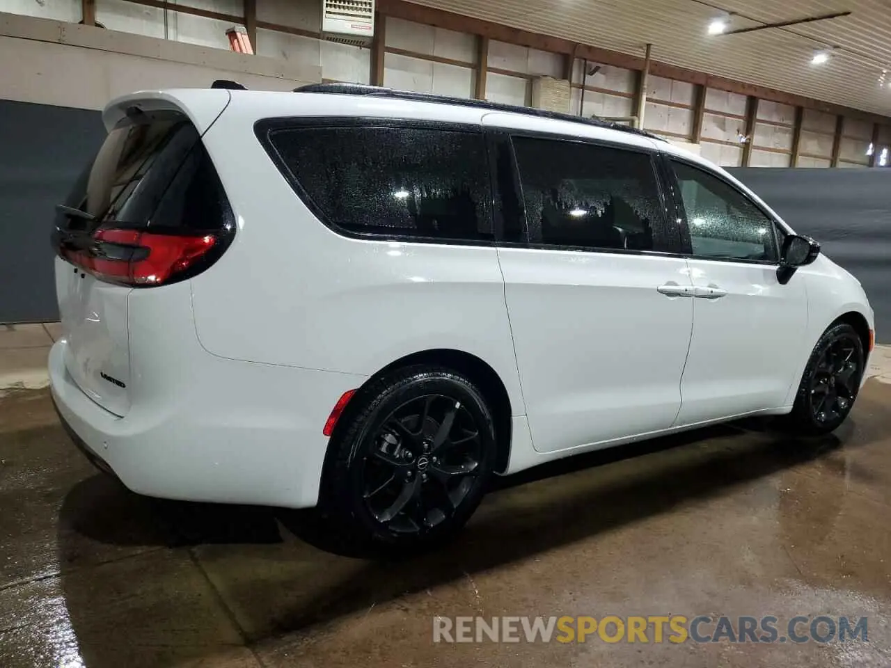 3 Photograph of a damaged car 2C4RC1GG4SR561690 CHRYSLER PACIFICA 2025