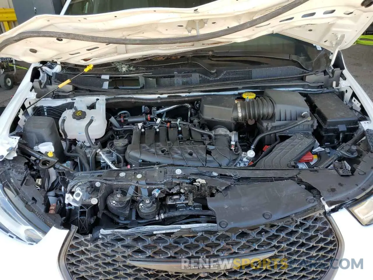 12 Photograph of a damaged car 2C4RC1GG8SR537604 CHRYSLER PACIFICA 2025