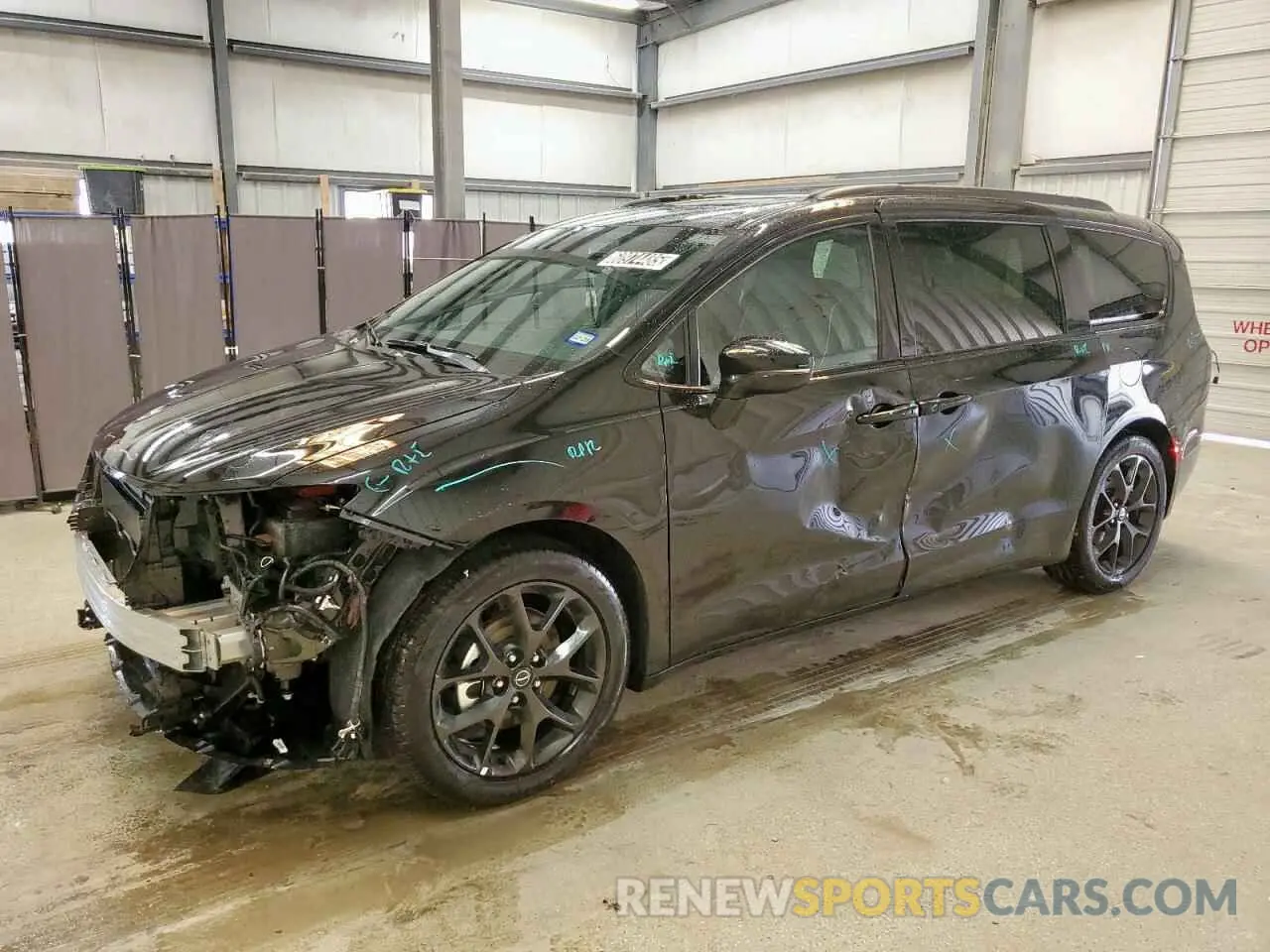 1 Photograph of a damaged car 2C4RC1GG9SR547820 CHRYSLER PACIFICA 2025