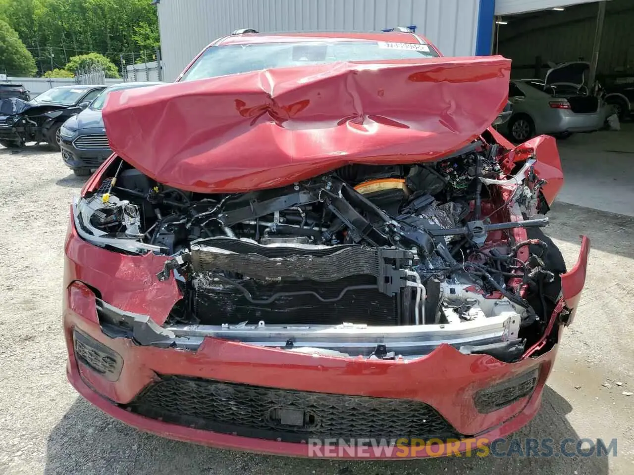 5 Photograph of a damaged car 2C4RC1GGXSR508878 CHRYSLER PACIFICA 2025