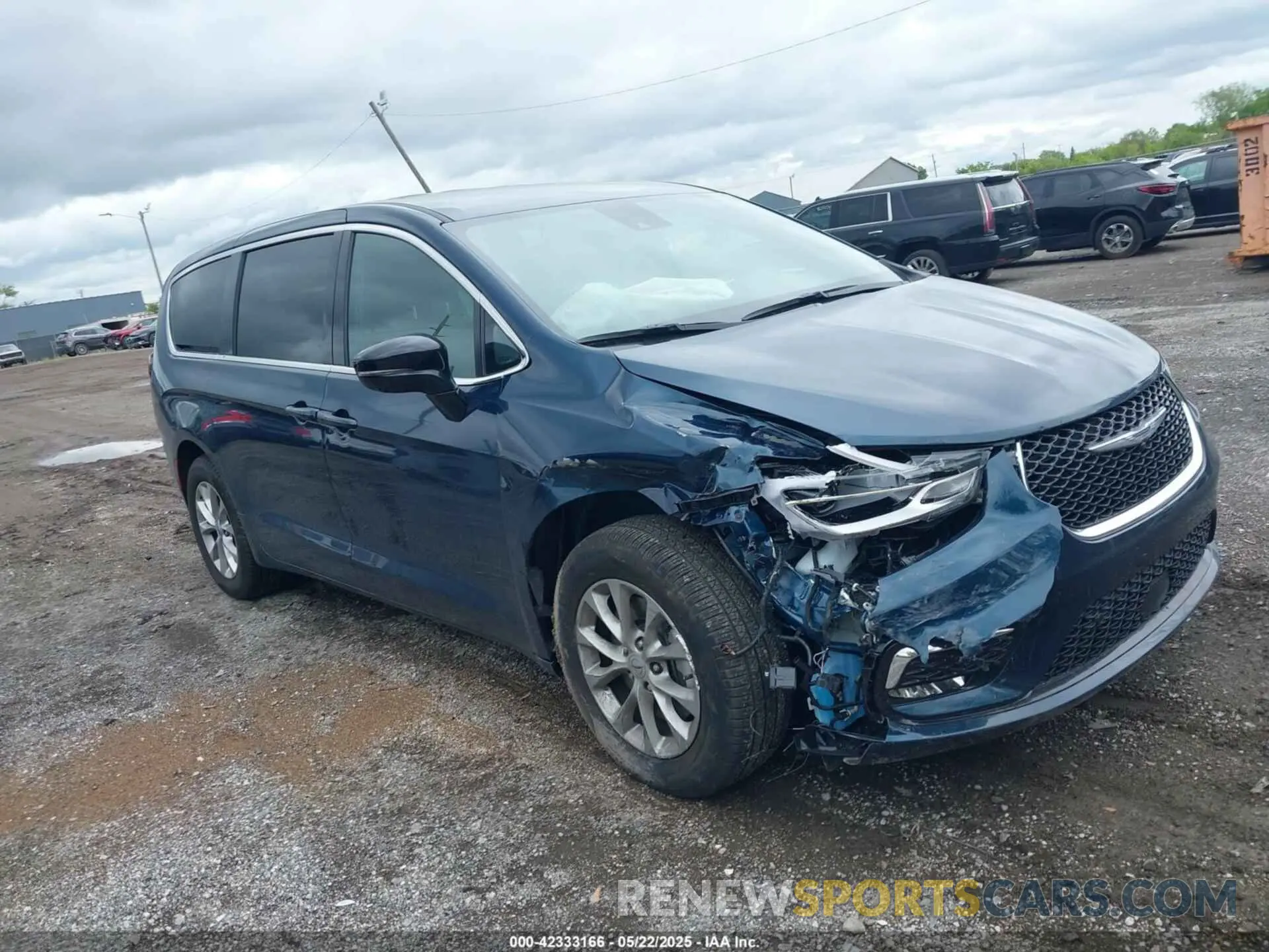 1 Photograph of a damaged car 2C4RC3BG3SR559187 CHRYSLER PACIFICA 2025