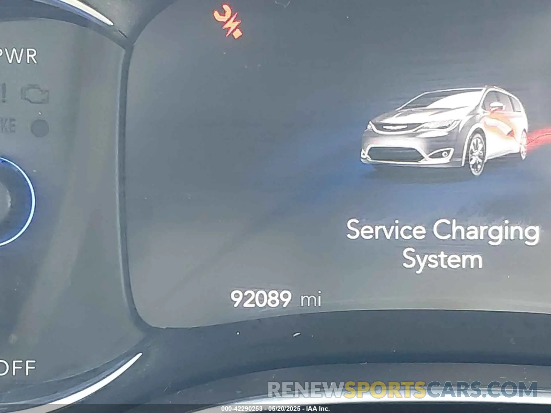 15 Photograph of a damaged car 2C4RC1N77LR112167 CHRYSLER PACIFICA HYBRID 2020