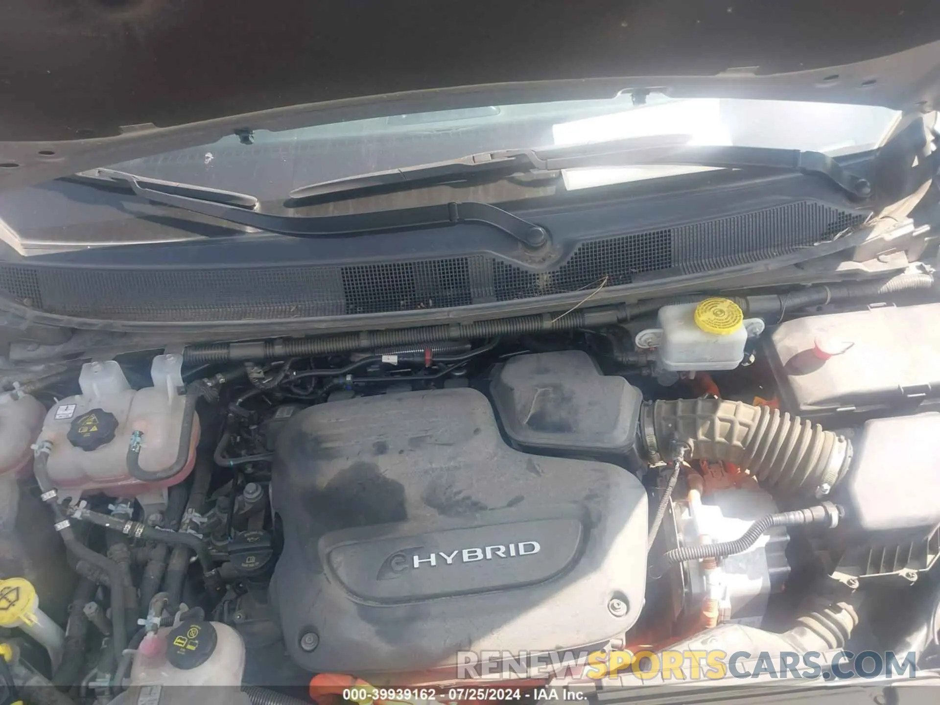 10 Photograph of a damaged car 2C4RC1L71MR586149 CHRYSLER PACIFICA HYBRID 2021