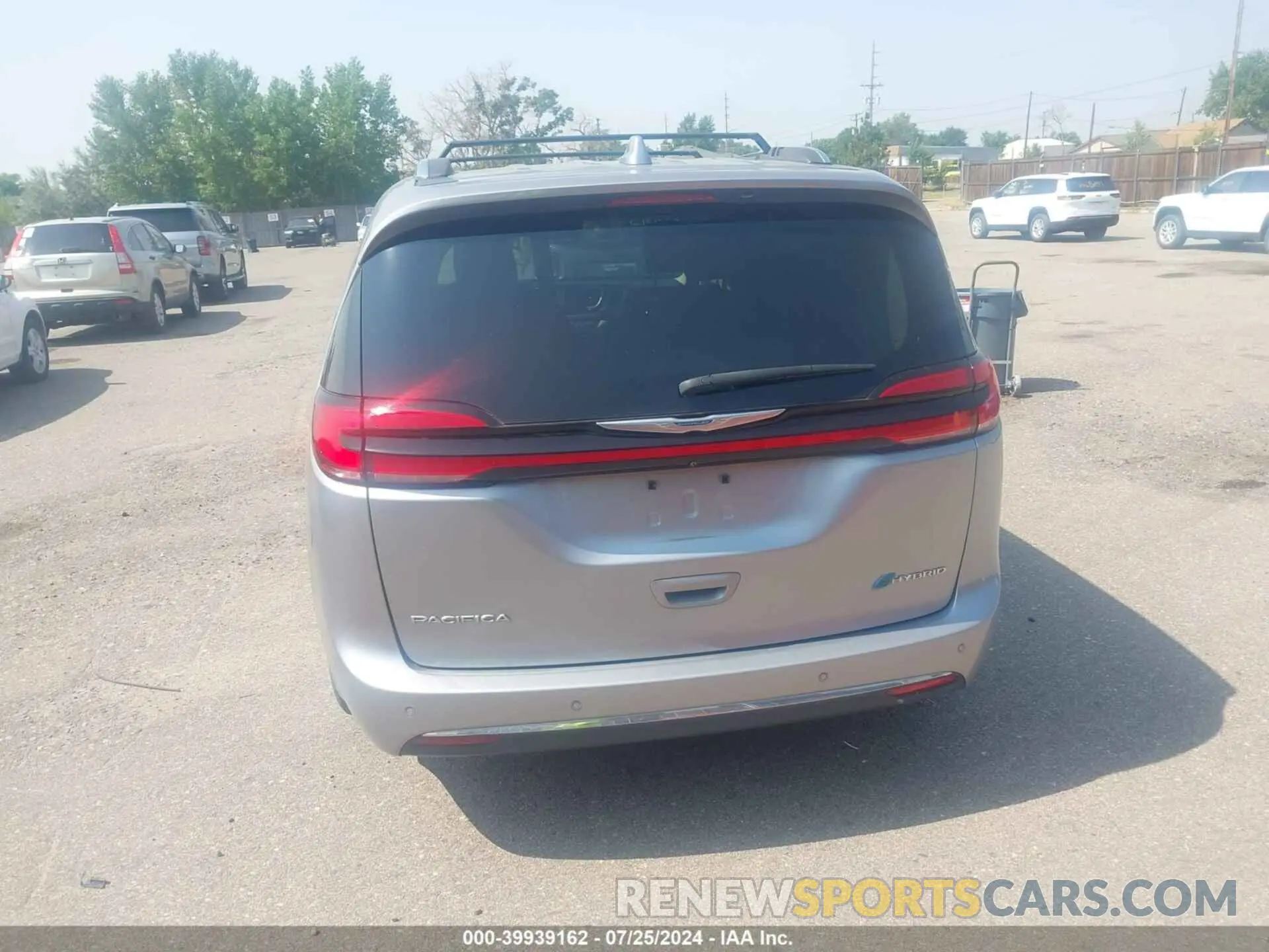 16 Photograph of a damaged car 2C4RC1L71MR586149 CHRYSLER PACIFICA HYBRID 2021