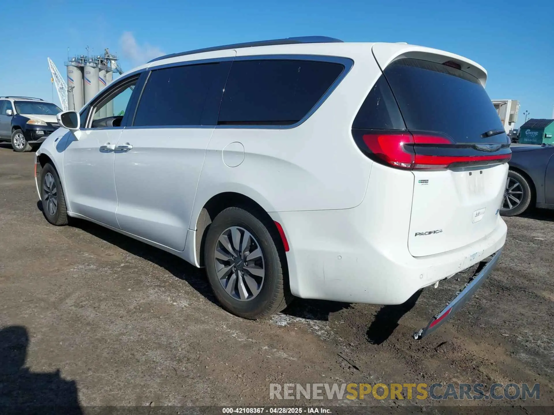 3 Photograph of a damaged car 2C4RC1L72MR599542 CHRYSLER PACIFICA HYBRID 2021