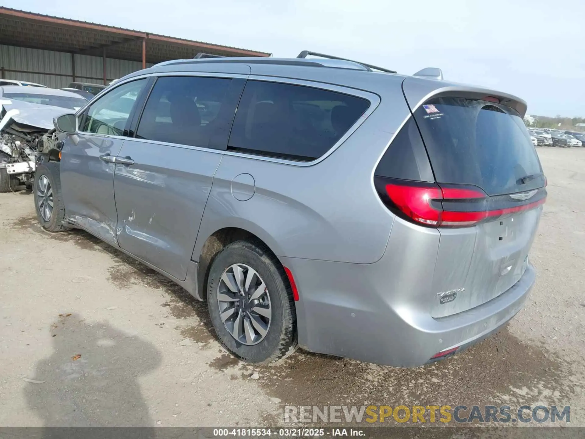 3 Photograph of a damaged car 2C4RC1L77MR594062 CHRYSLER PACIFICA HYBRID 2021