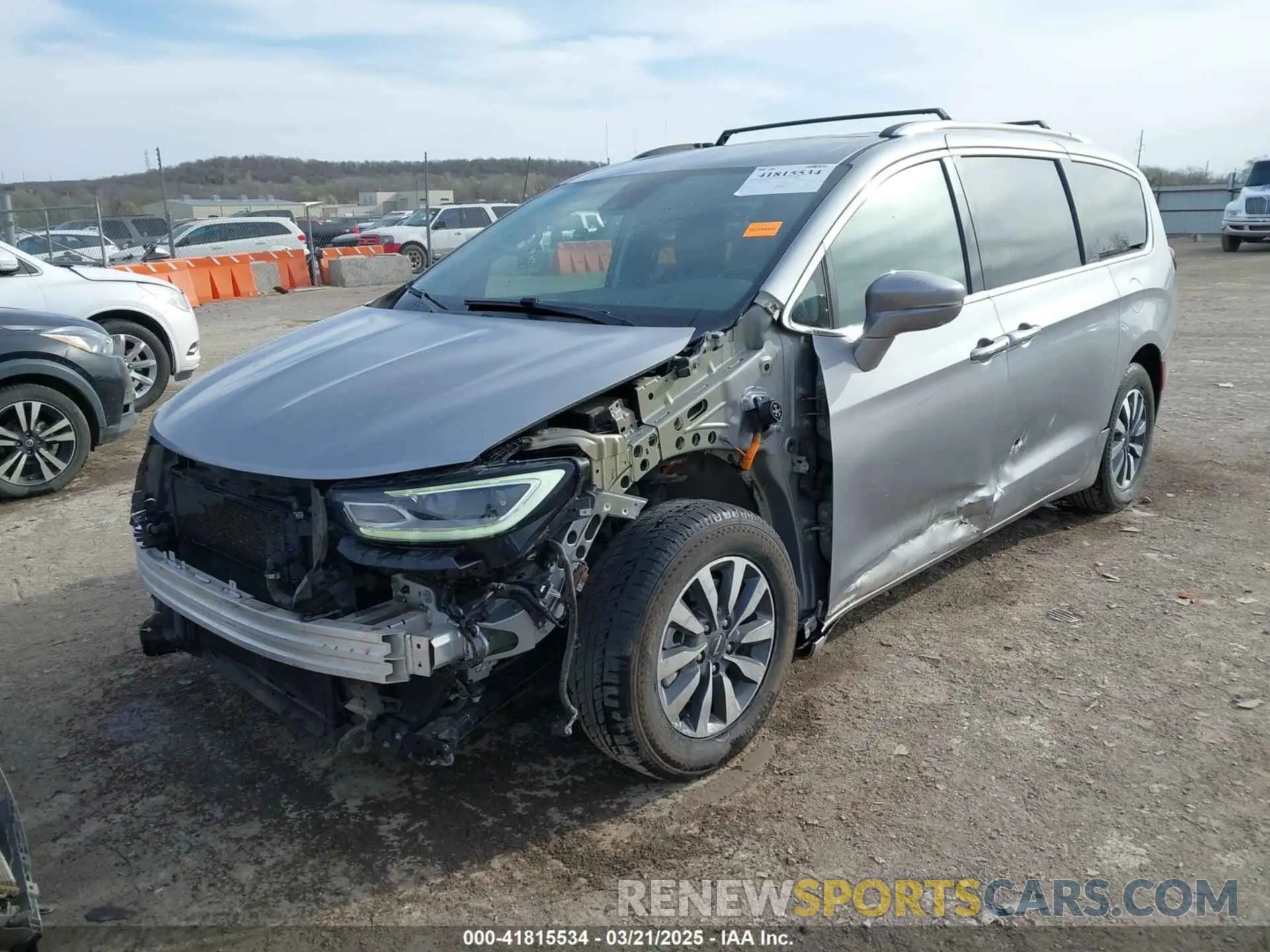 6 Photograph of a damaged car 2C4RC1L77MR594062 CHRYSLER PACIFICA HYBRID 2021