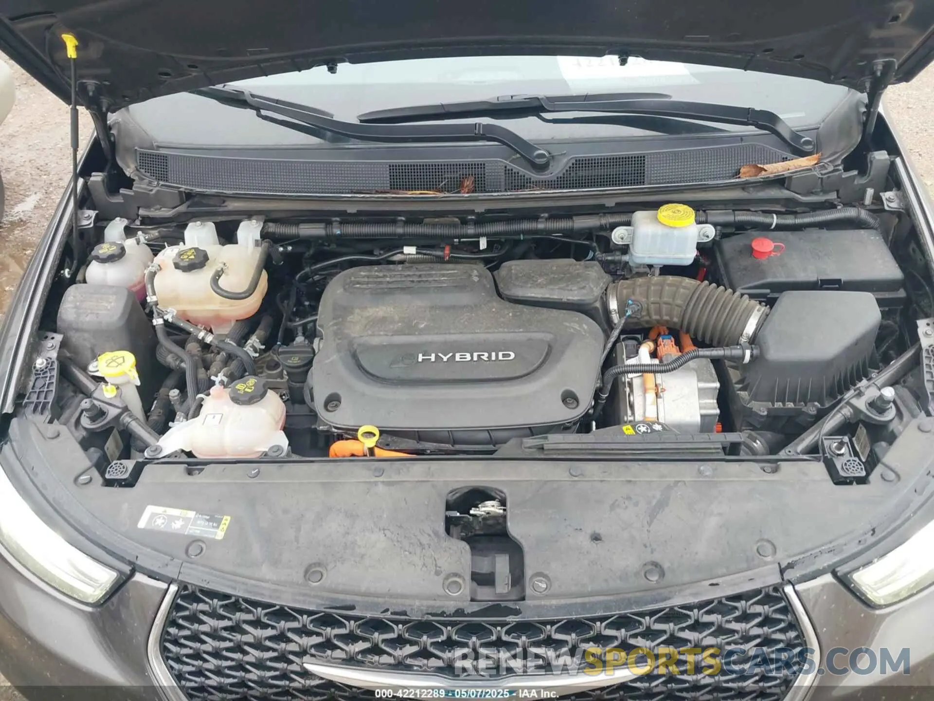 10 Photograph of a damaged car 2C4RC1L77MR599665 CHRYSLER PACIFICA HYBRID 2021