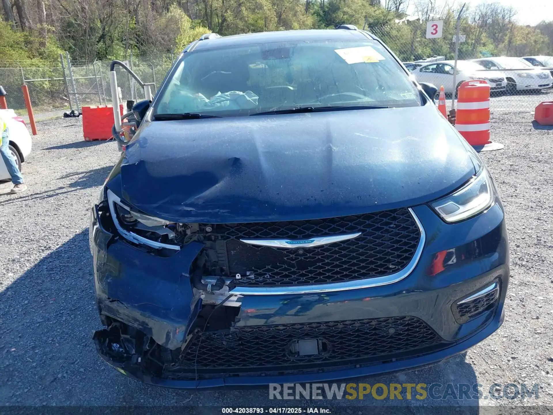 12 Photograph of a damaged car 2C4RC1L79MR596475 CHRYSLER PACIFICA HYBRID 2021