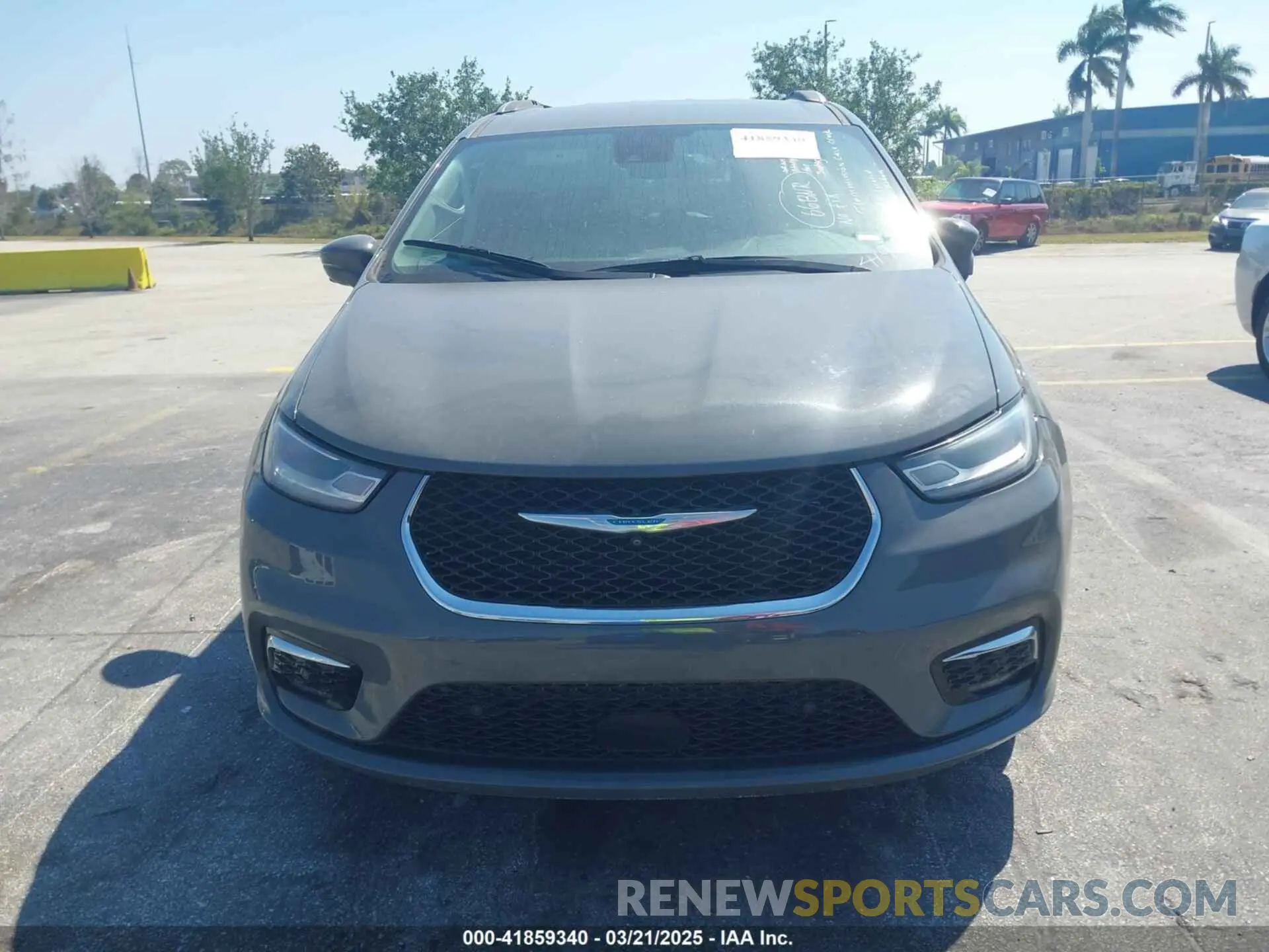 12 Photograph of a damaged car 2C4RC1L7XMR586201 CHRYSLER PACIFICA HYBRID 2021