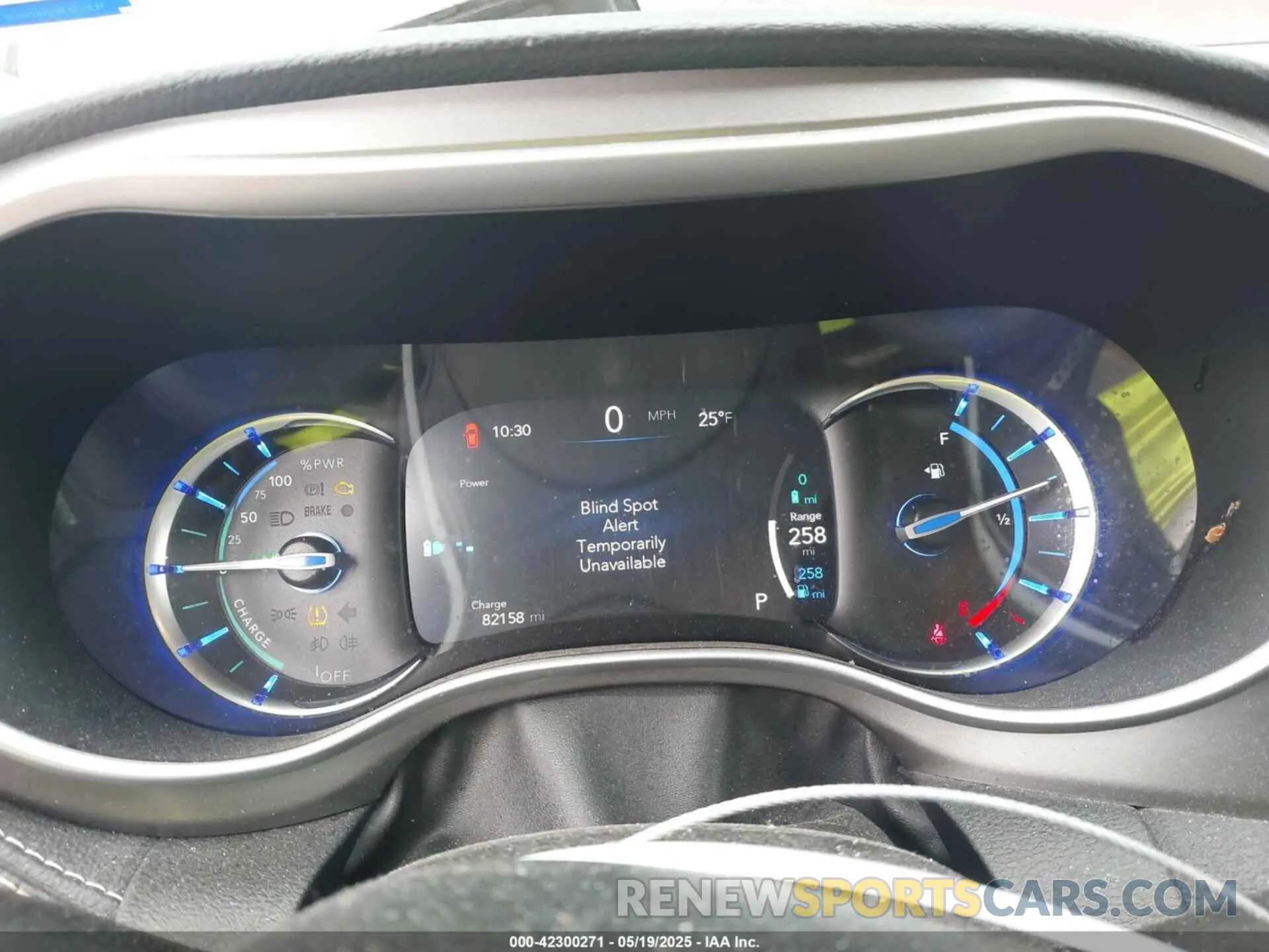 7 Photograph of a damaged car 2C4RC1L7XMR599210 CHRYSLER PACIFICA HYBRID 2021