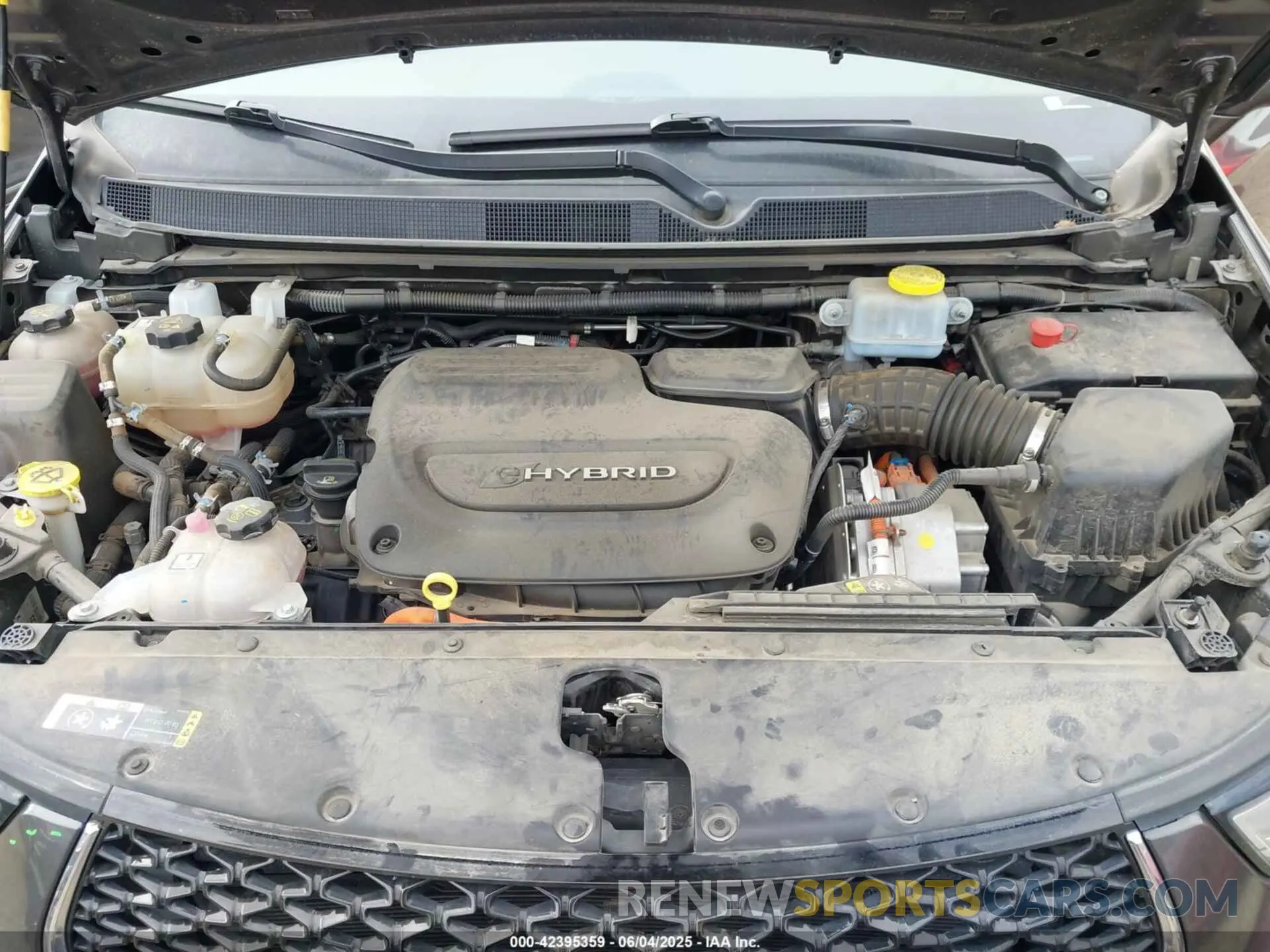 10 Photograph of a damaged car 2C4RC1S75MR529471 CHRYSLER PACIFICA HYBRID 2021