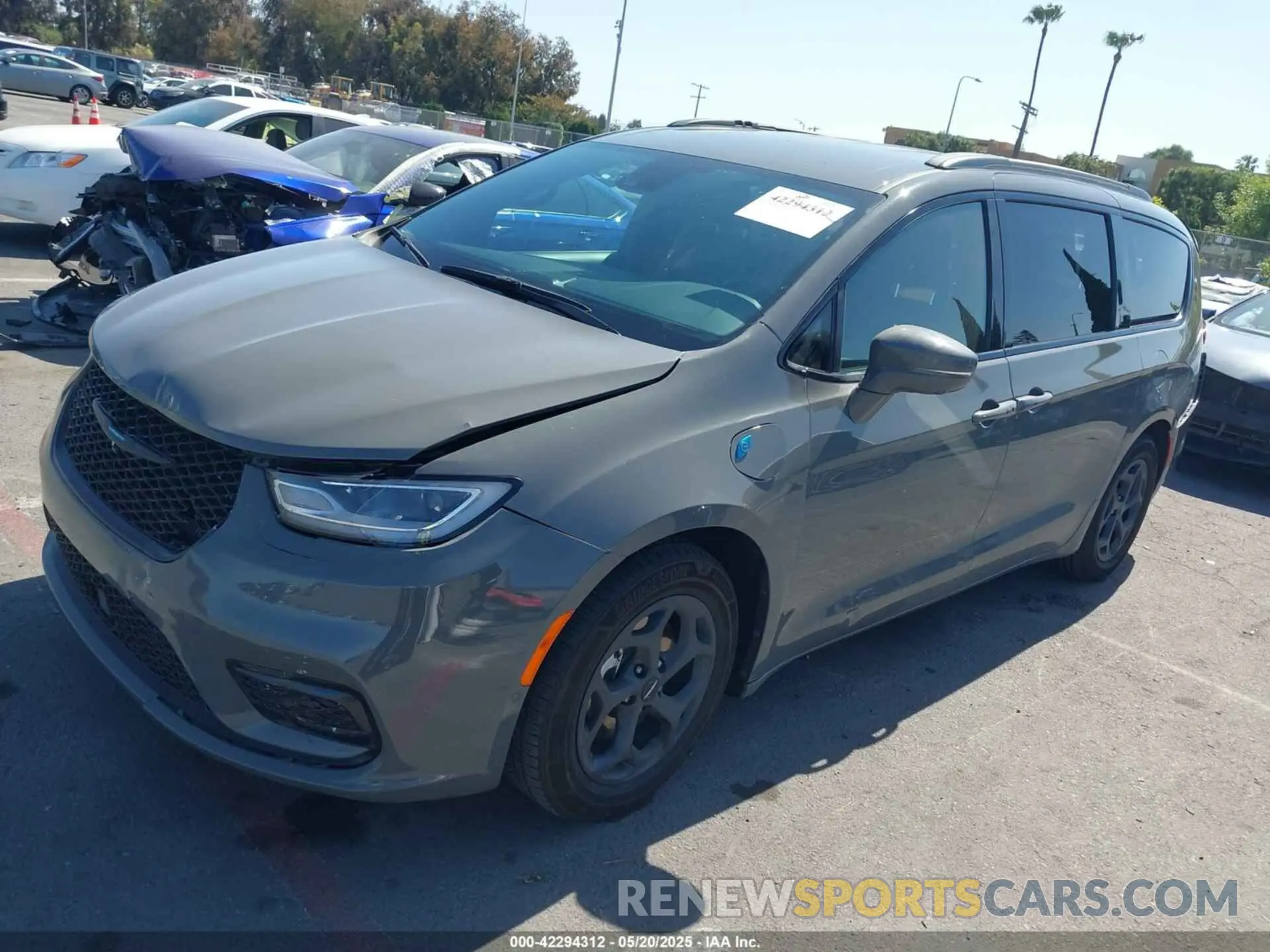 2 Photograph of a damaged car 2C4RC1S76MR544495 CHRYSLER PACIFICA HYBRID 2021