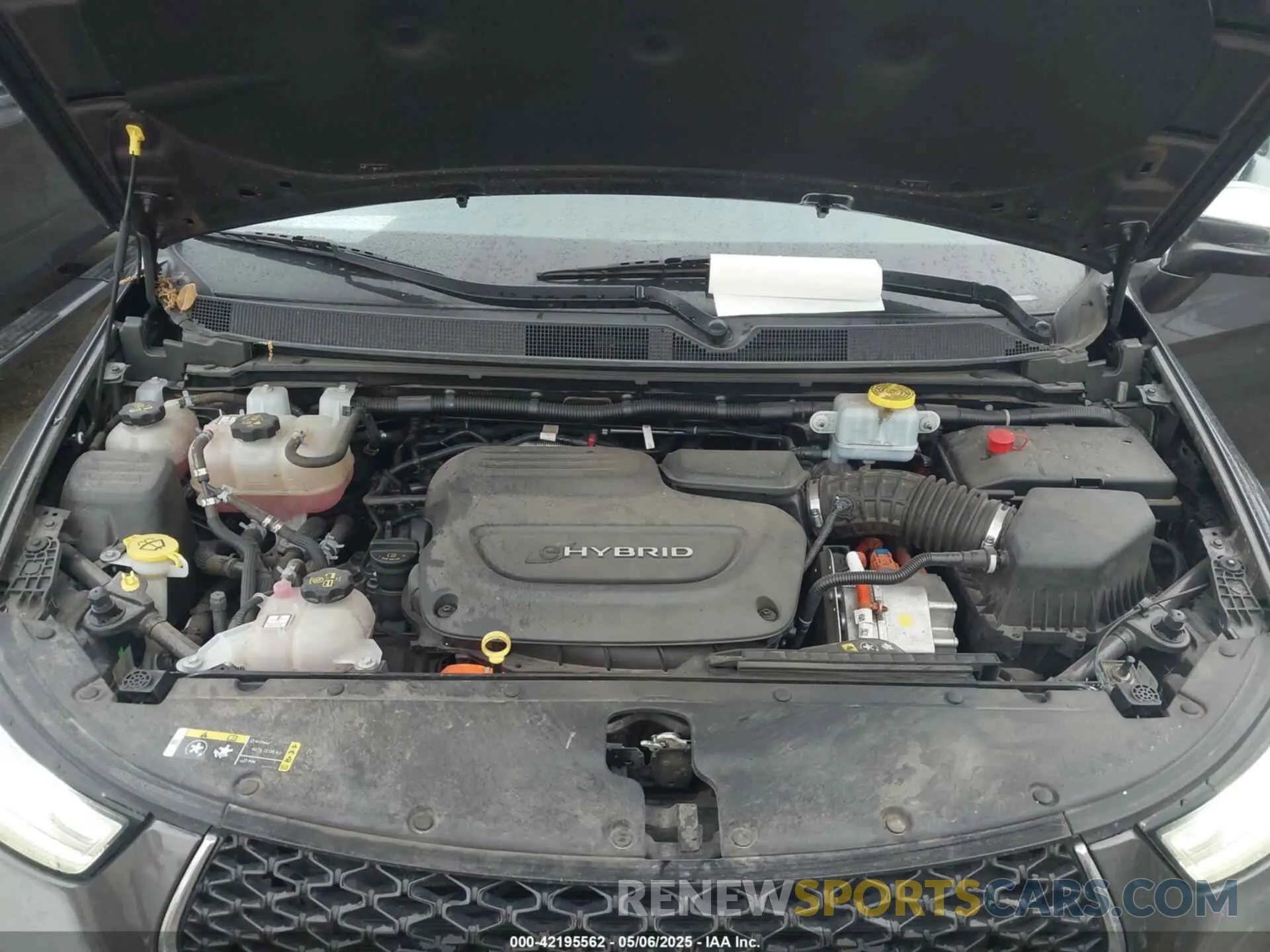 10 Photograph of a damaged car 2C4RC1S78MR535829 CHRYSLER PACIFICA HYBRID 2021