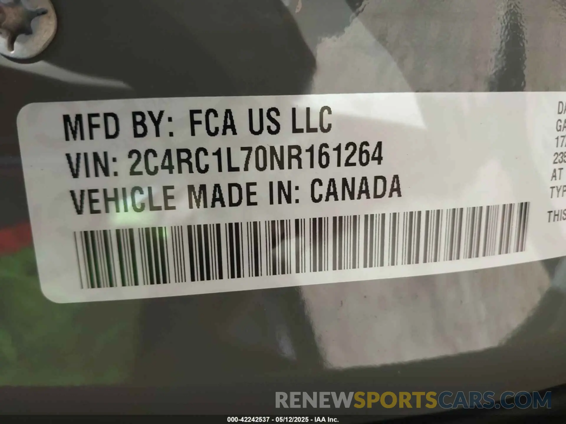 9 Photograph of a damaged car 2C4RC1L70NR161264 CHRYSLER PACIFICA HYBRID 2022