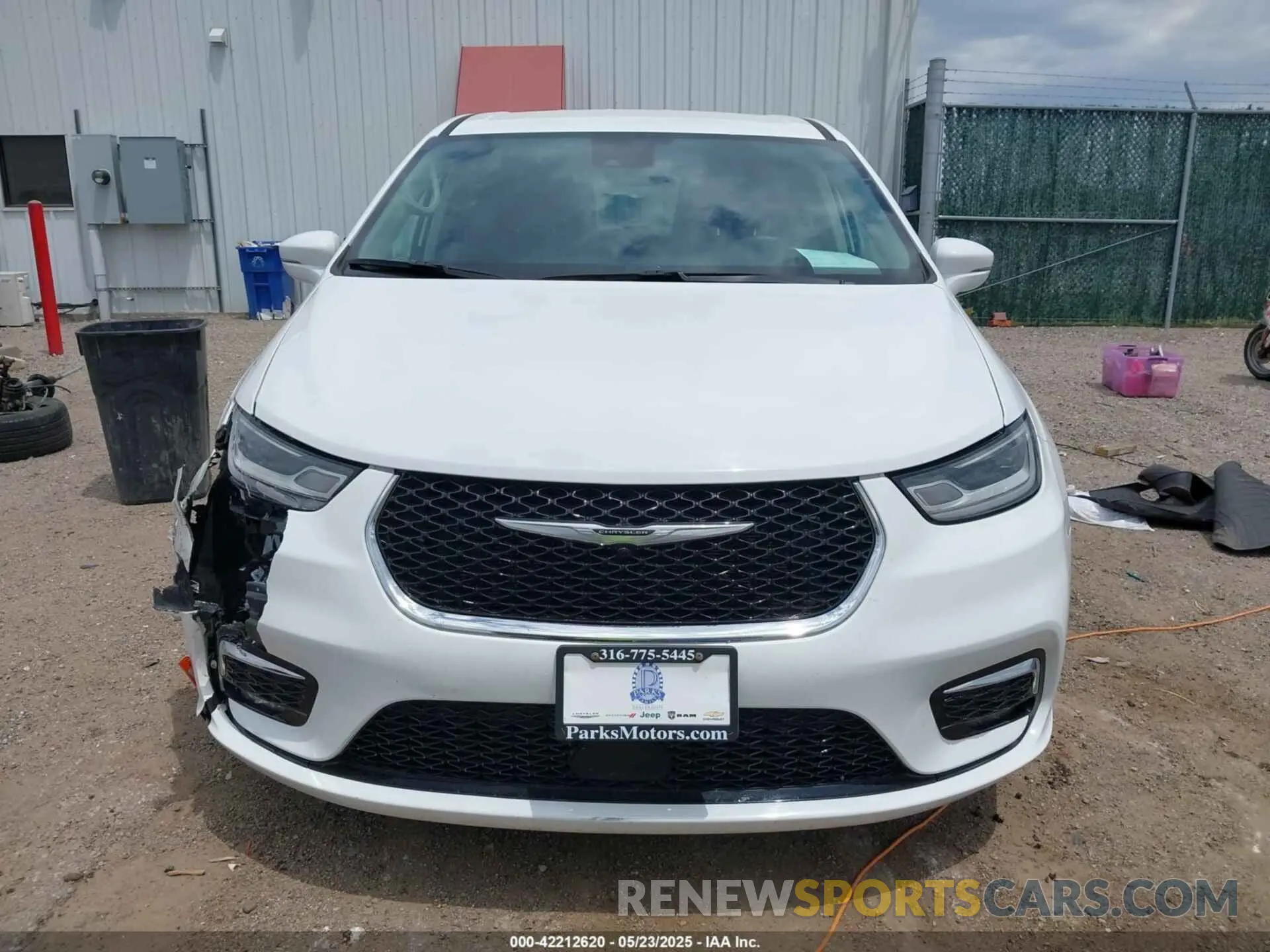 12 Photograph of a damaged car 2C4RC1L71NR164223 CHRYSLER PACIFICA HYBRID 2022