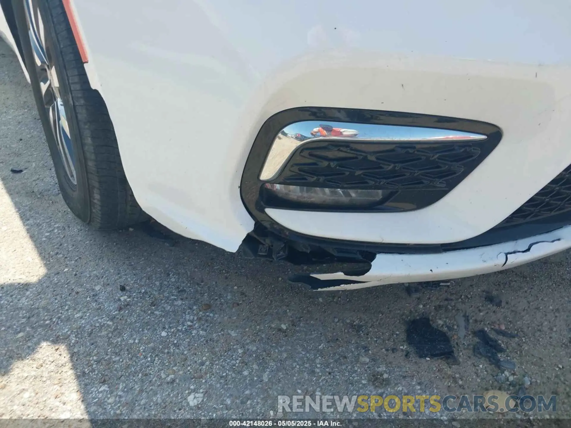 6 Photograph of a damaged car 2C4RC1L73NR173849 CHRYSLER PACIFICA HYBRID 2022