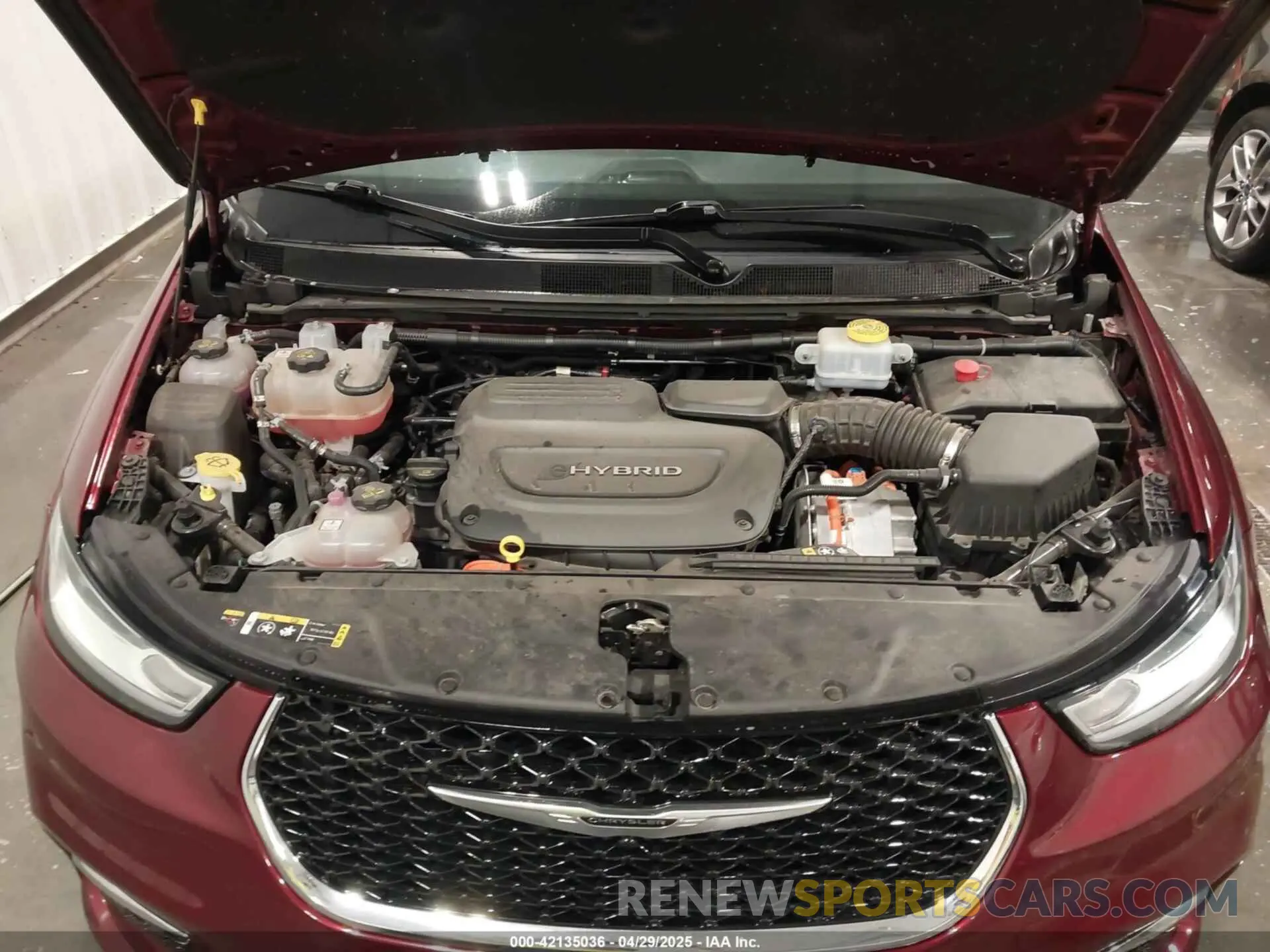 10 Photograph of a damaged car 2C4RC1L75NR161003 CHRYSLER PACIFICA HYBRID 2022