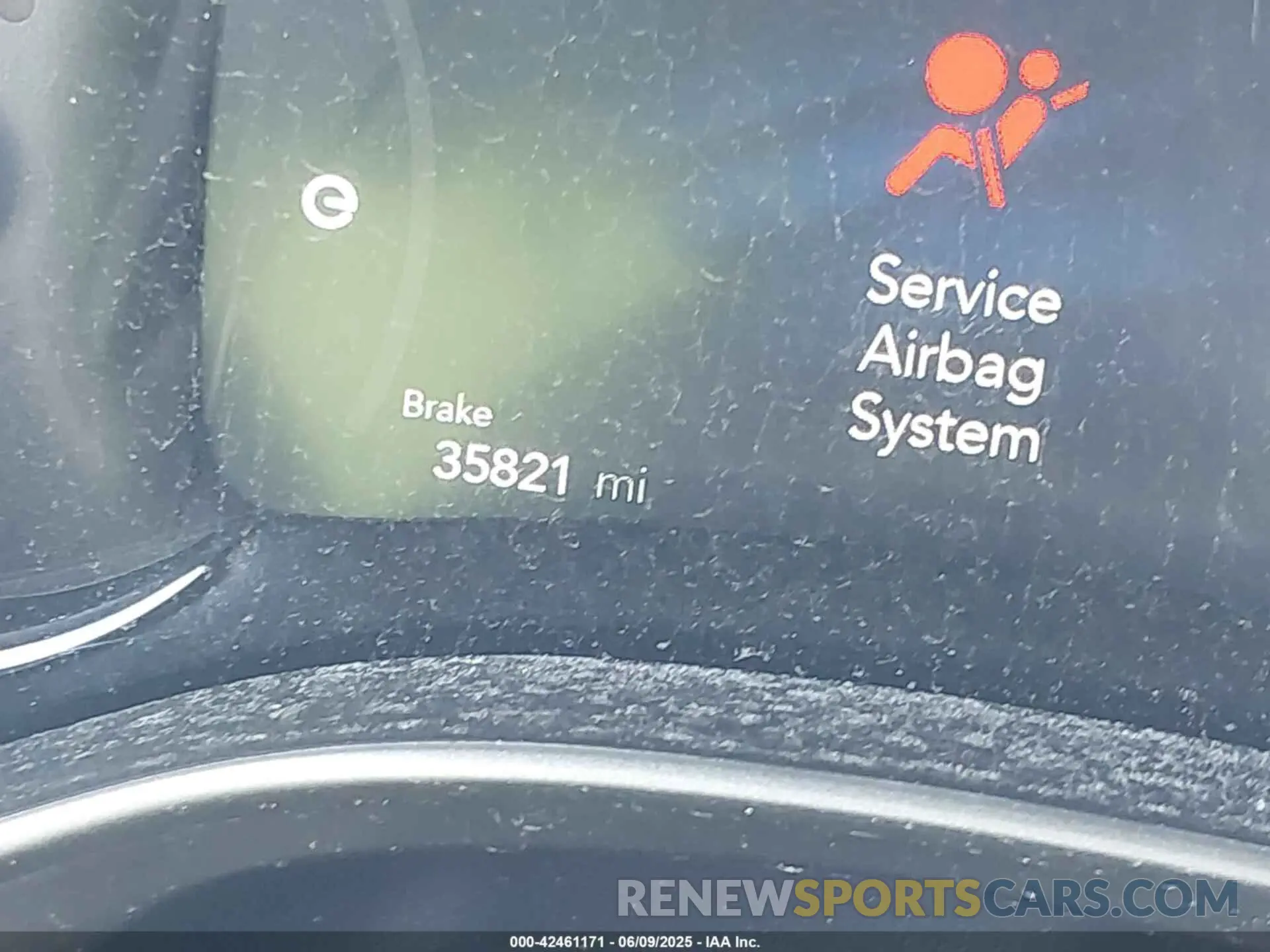 16 Photograph of a damaged car 2C4RC1L79NR120423 CHRYSLER PACIFICA HYBRID 2022