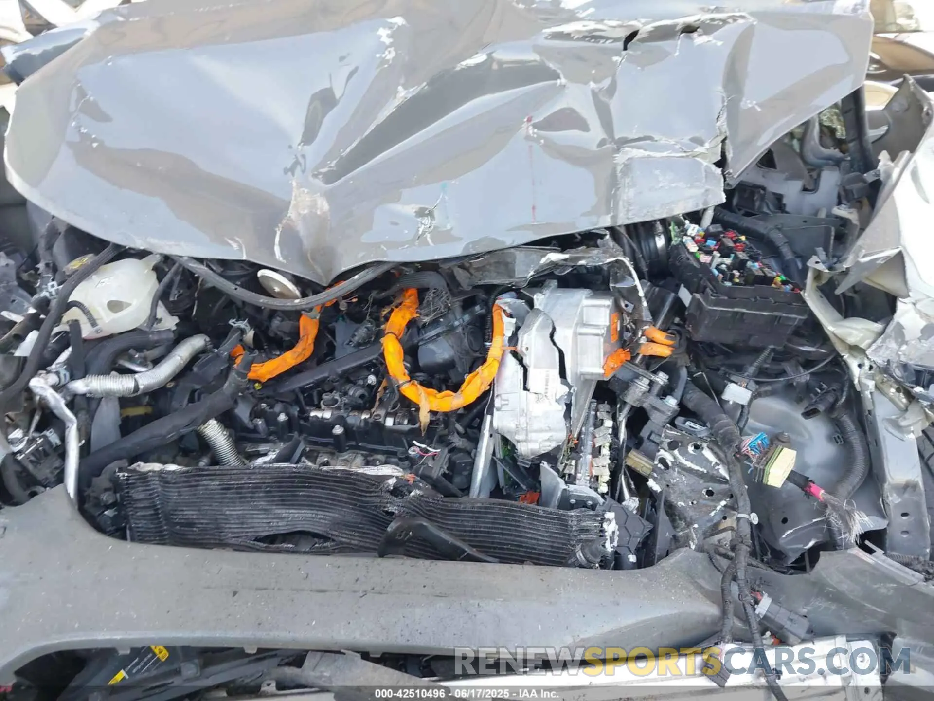 10 Photograph of a damaged car 2C4RC1S70NR180141 CHRYSLER PACIFICA HYBRID 2022