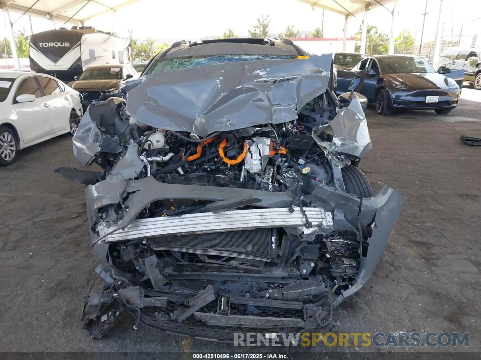 11 Photograph of a damaged car 2C4RC1S70NR180141 CHRYSLER PACIFICA HYBRID 2022