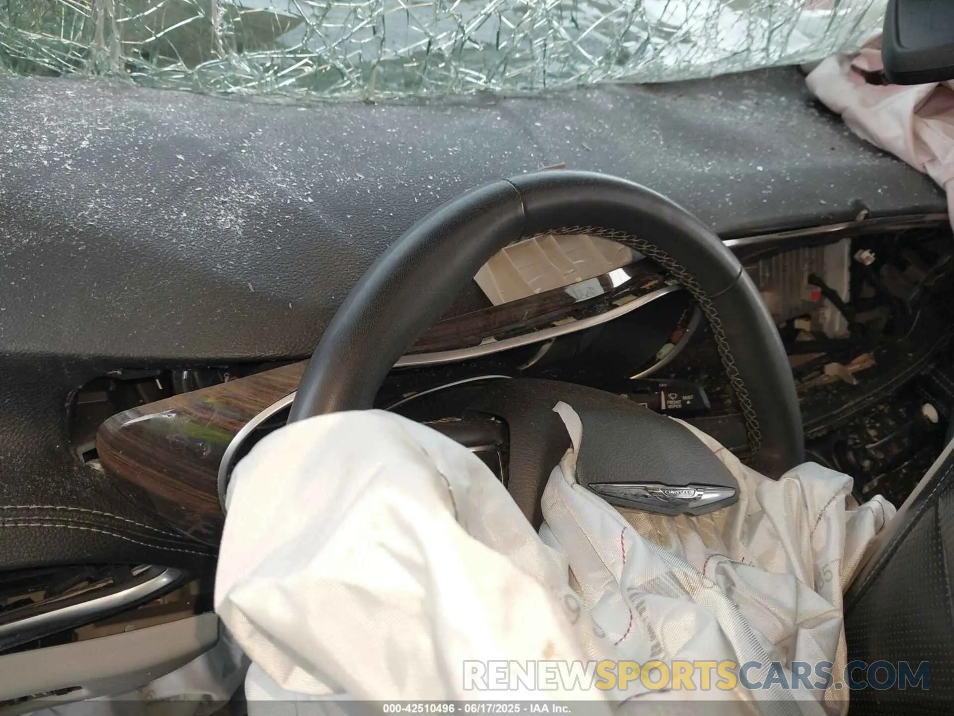 7 Photograph of a damaged car 2C4RC1S70NR180141 CHRYSLER PACIFICA HYBRID 2022