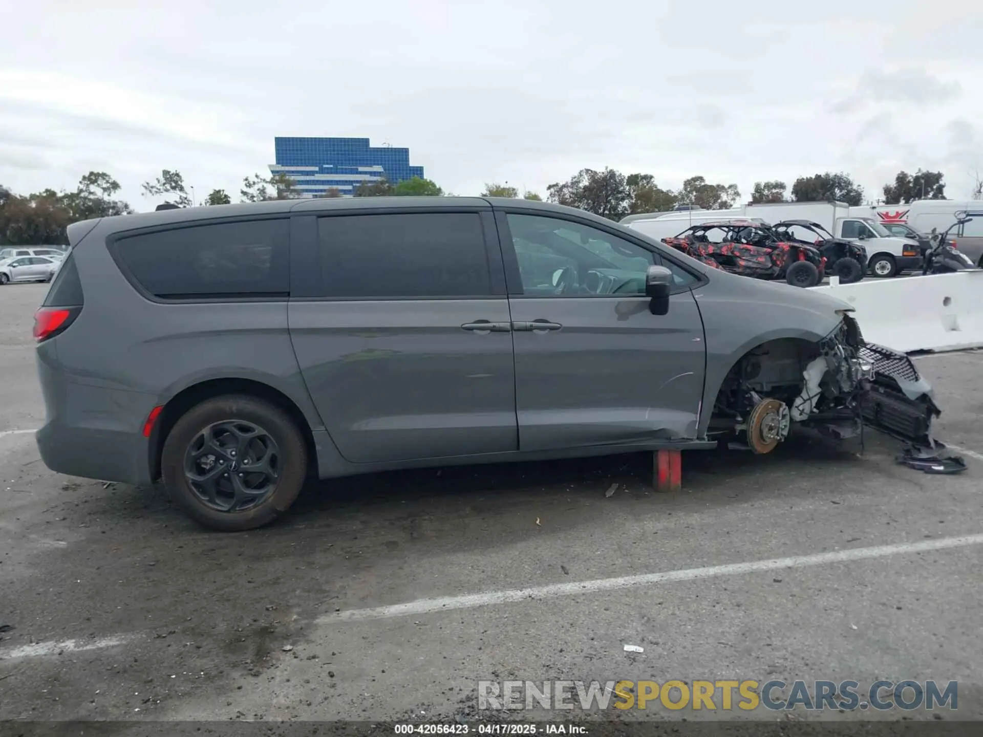 14 Photograph of a damaged car 2C4RC1L71PR584485 CHRYSLER PACIFICA HYBRID 2023